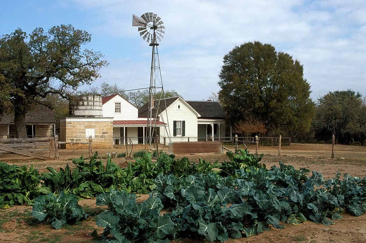 Sauer-Beckmann Living History Farm
