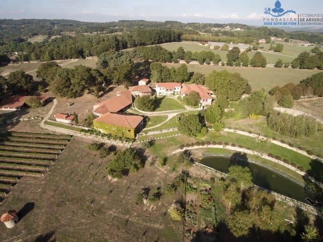Vineyard Tours & Tasting