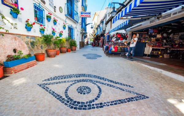 Vibrant Beachfront Promenade