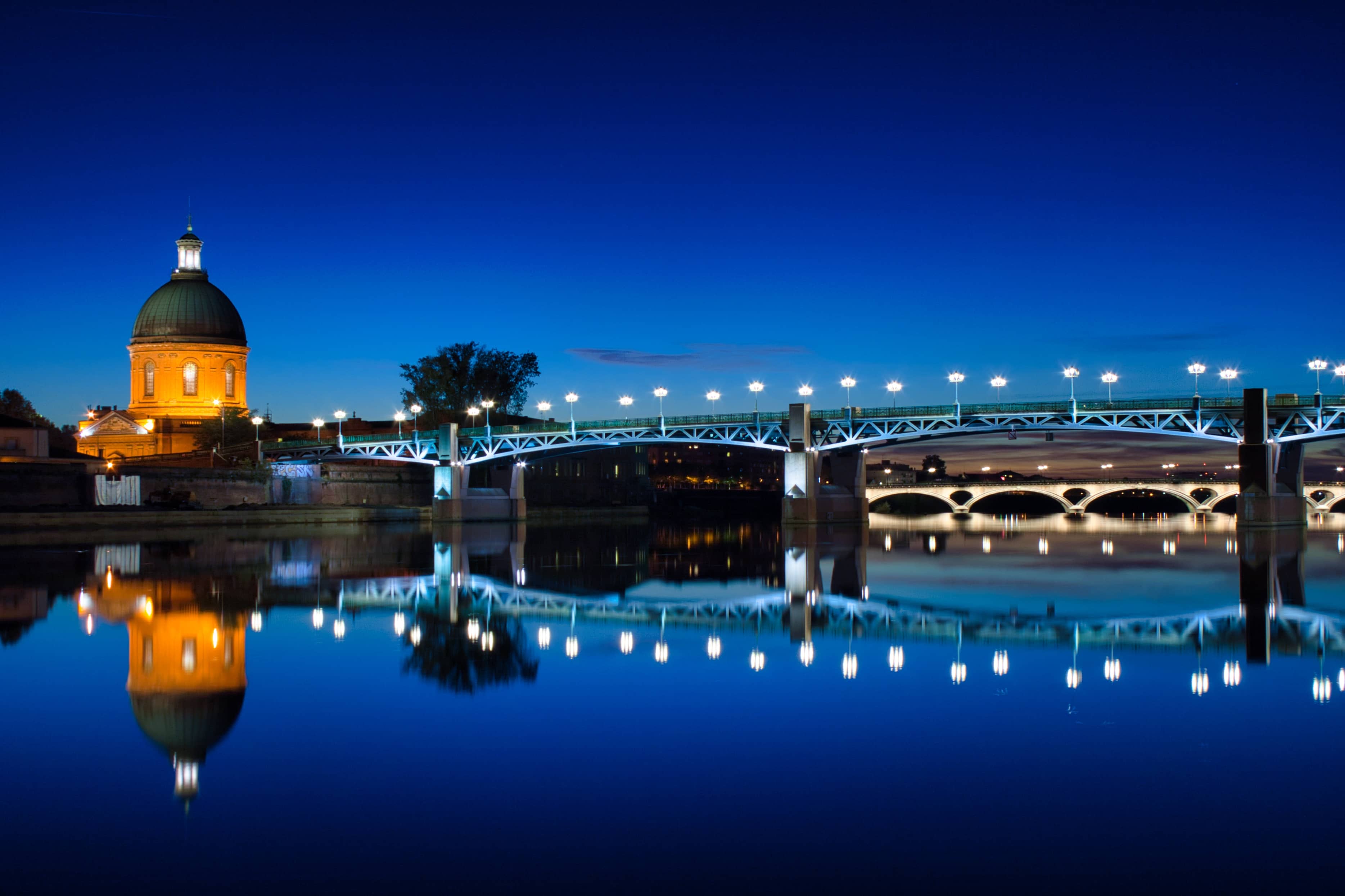 Romantic Night Ambiance