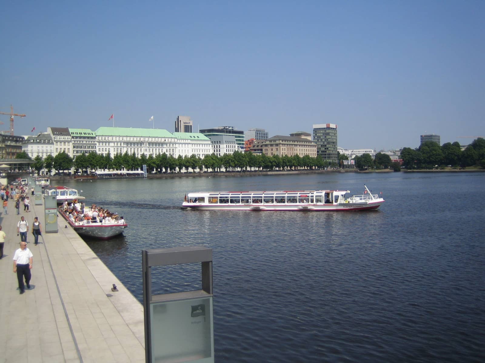 Alster Cruise Views