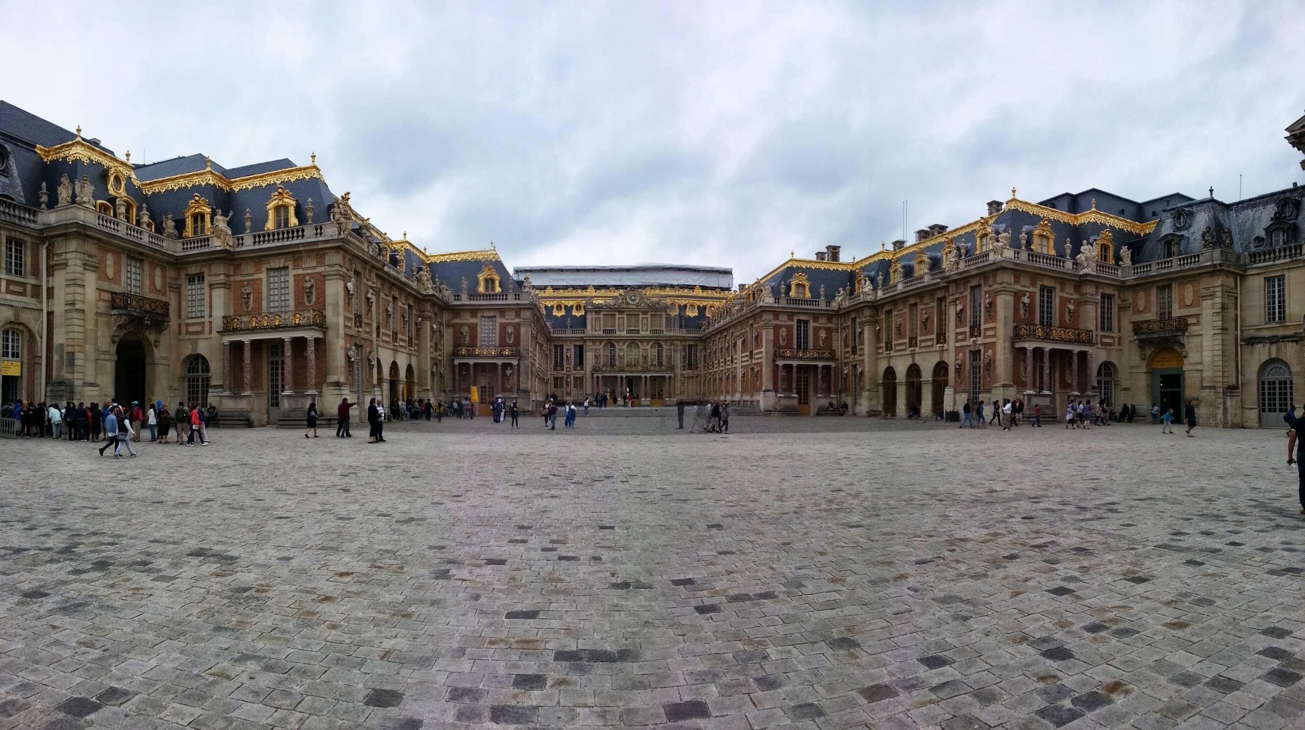 Panoramic Courtyard Views