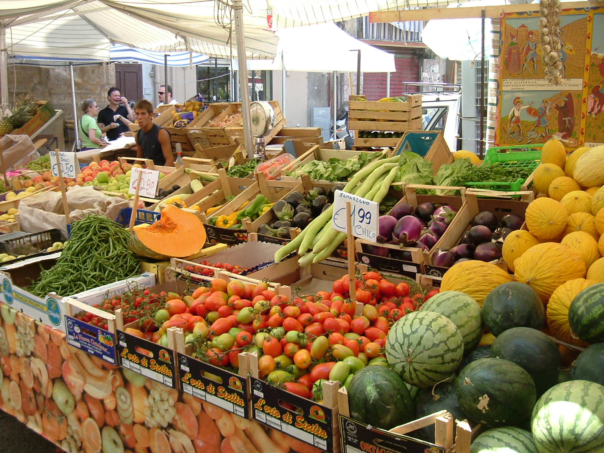 Vibrant Local Atmosphere