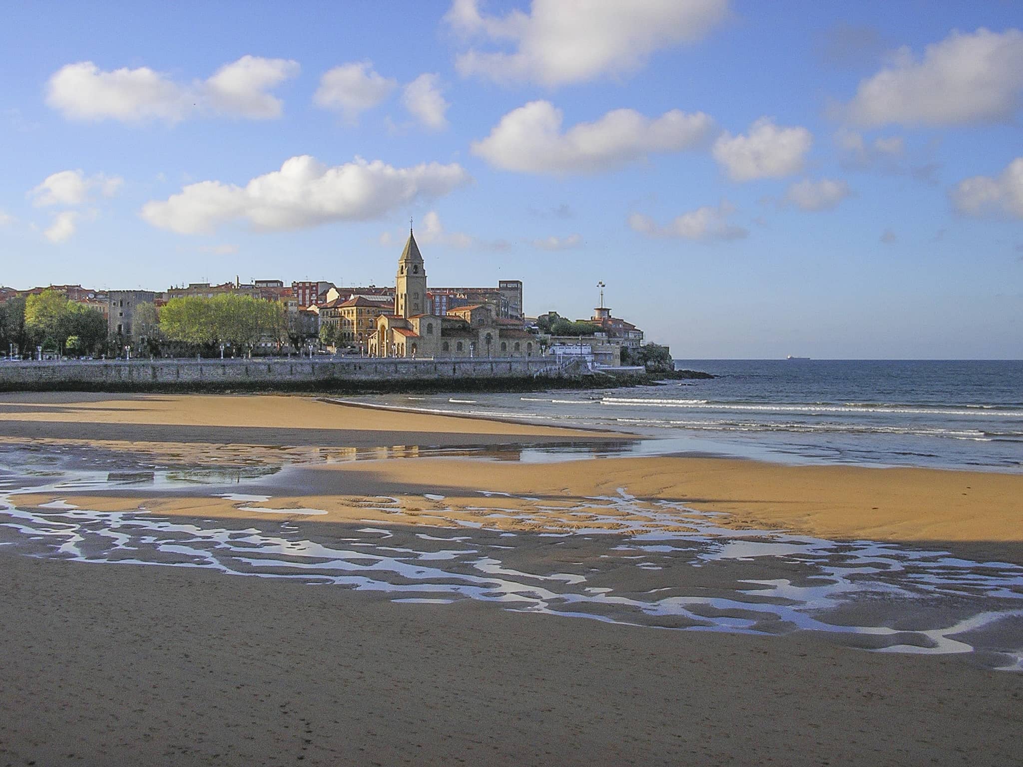 San Lorenzo Beach Promenade