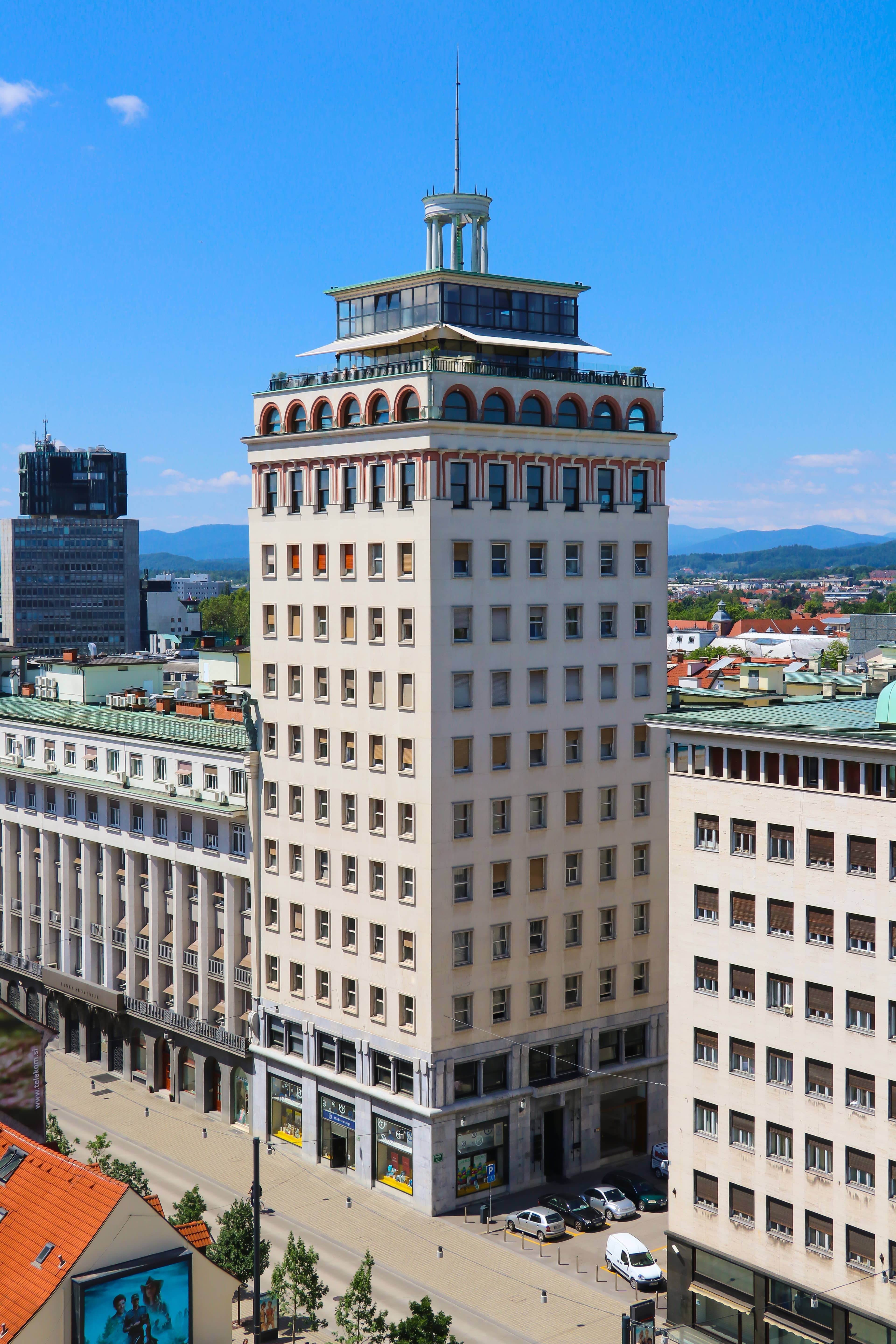Art Deco Elevator