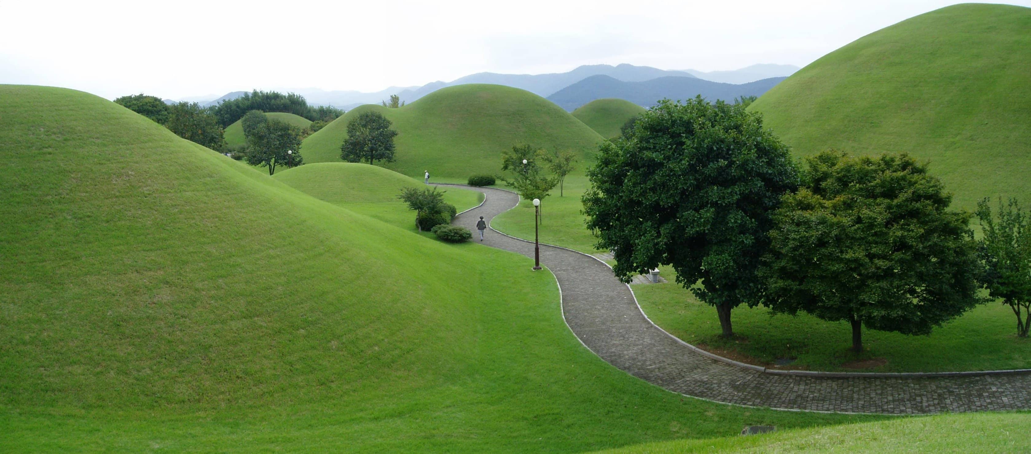 Daereungwon Royal Tombs