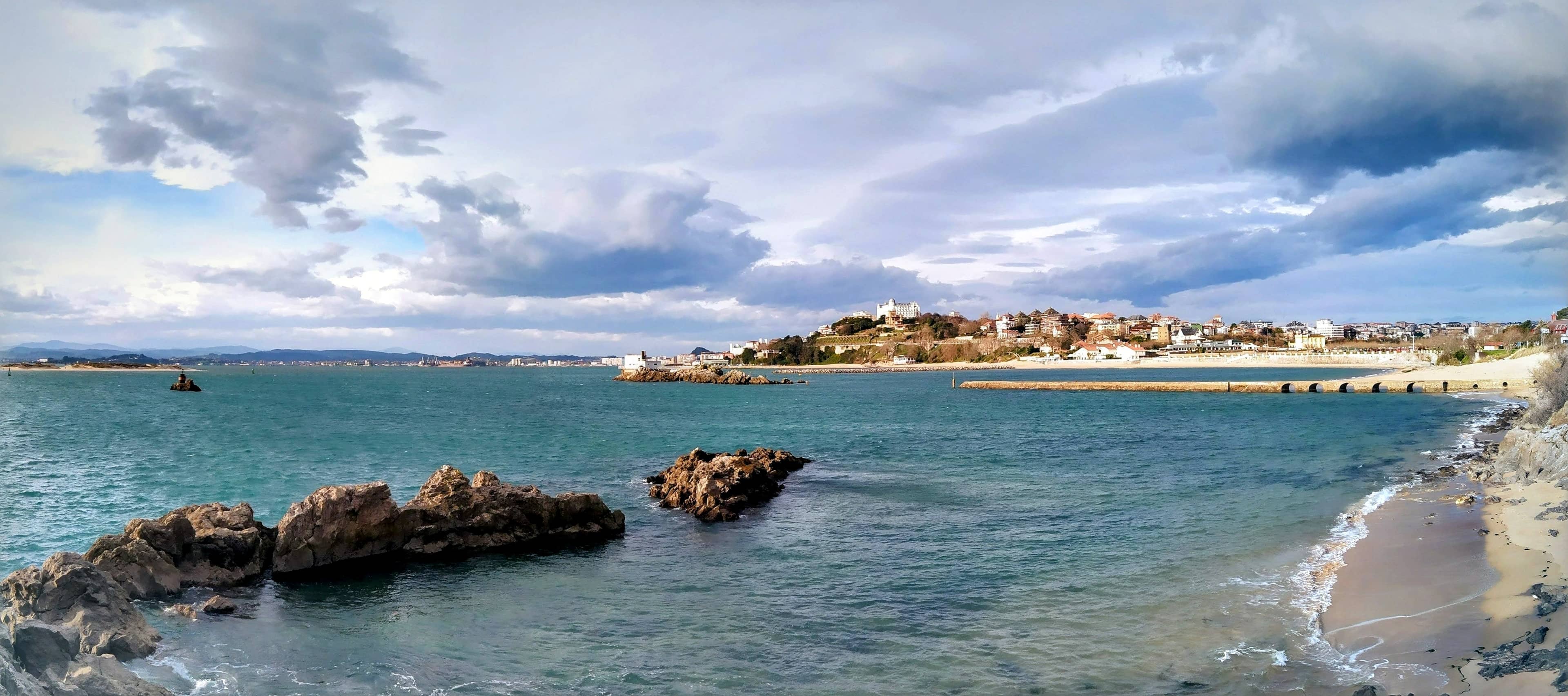 Rocky Cove Charm