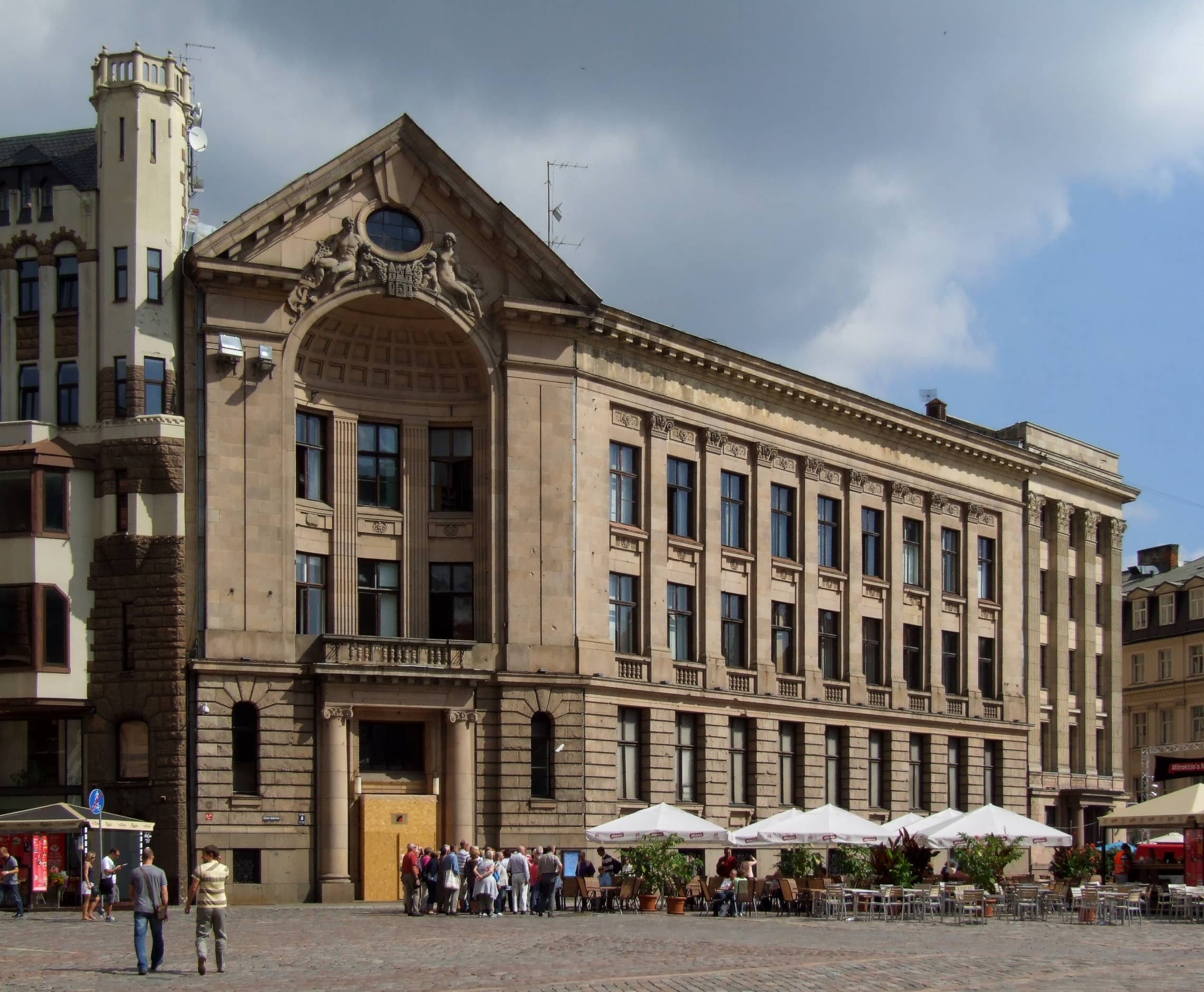 Historic Buildings & Shops