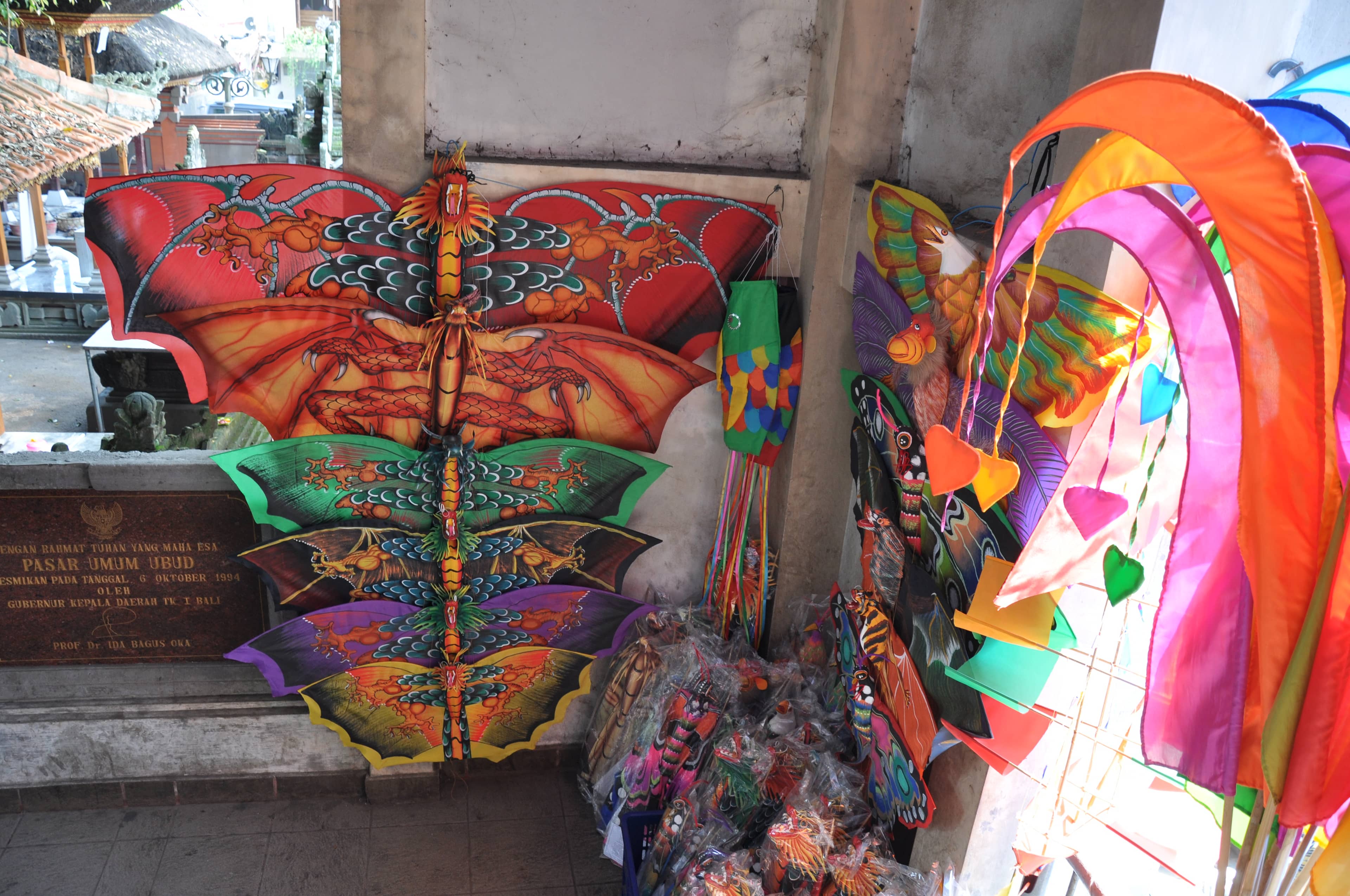 Local Art & Souvenirs