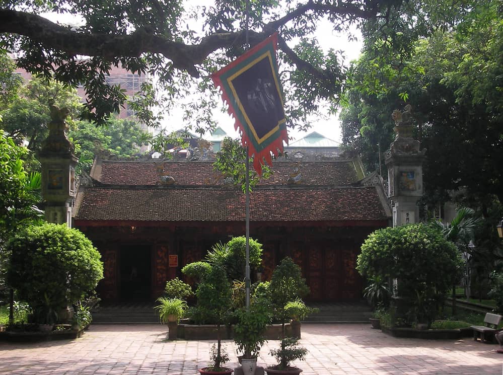 Spacious Courtyard