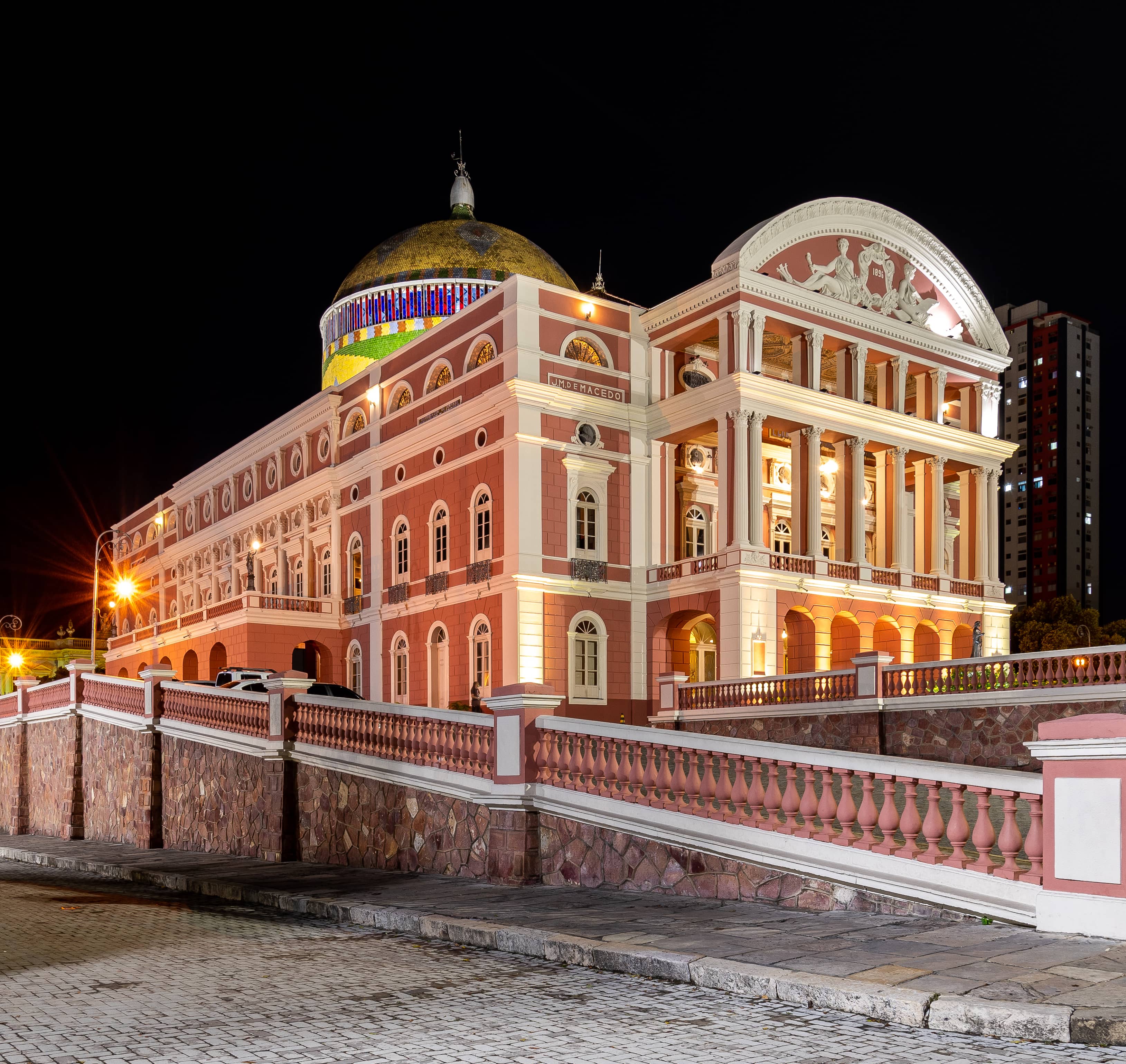 Amazon Theater (Teatro Amazonas)