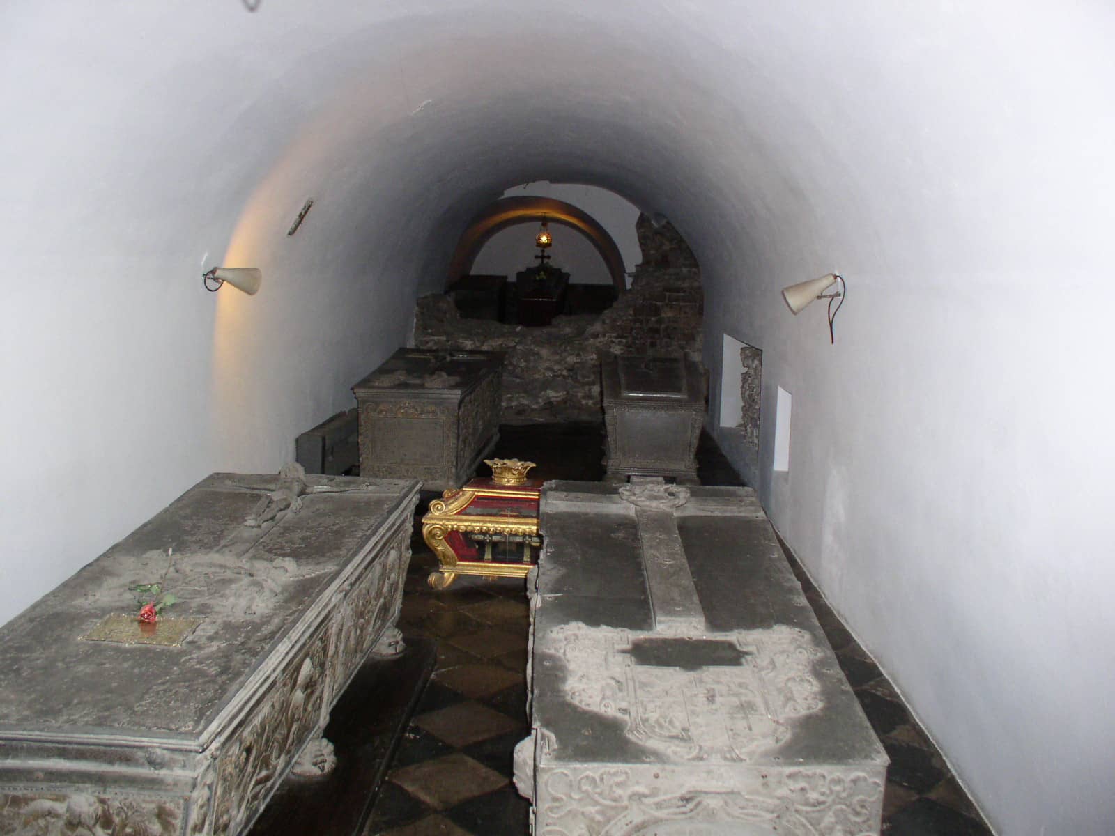 Royal Tombs & Crypts