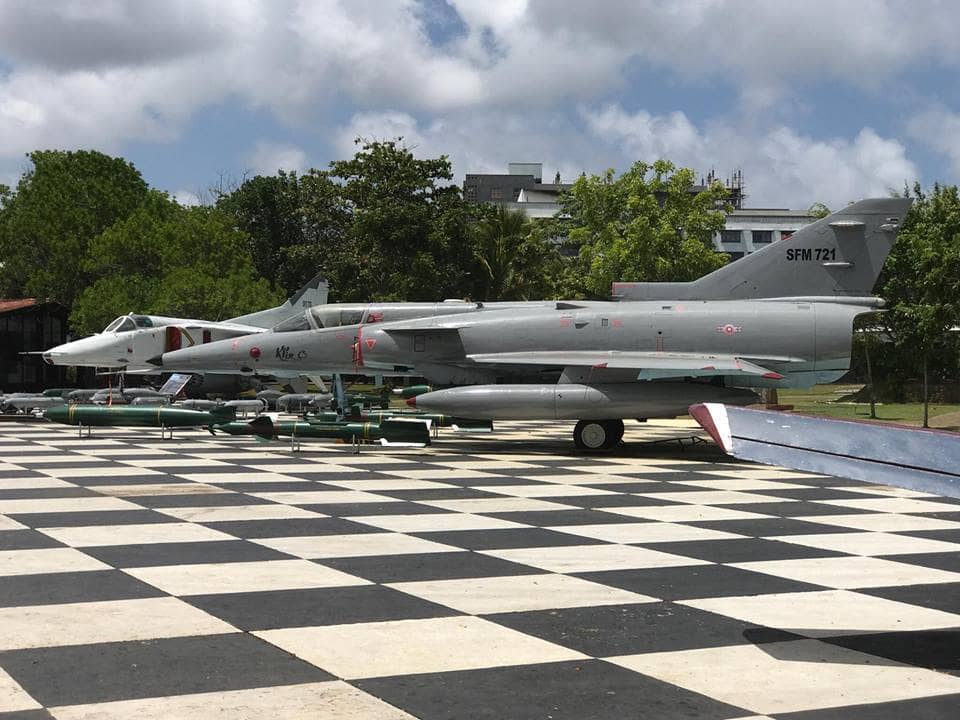Fighter Jets & Helicopters
