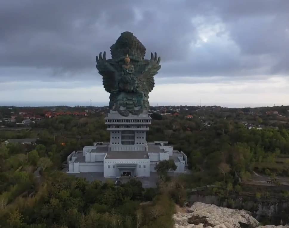 Garuda Statue