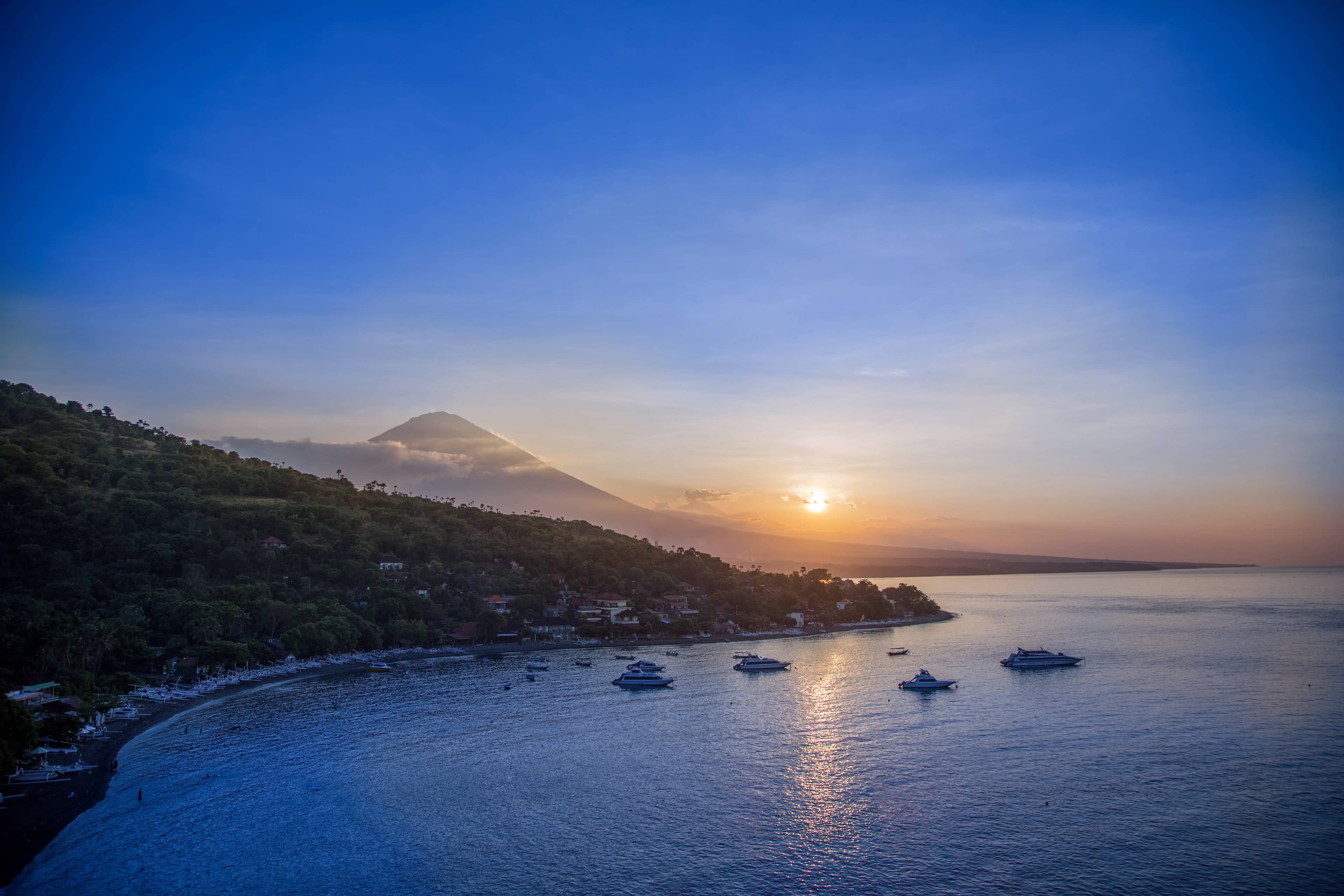 Jemeluk Beach Sunset