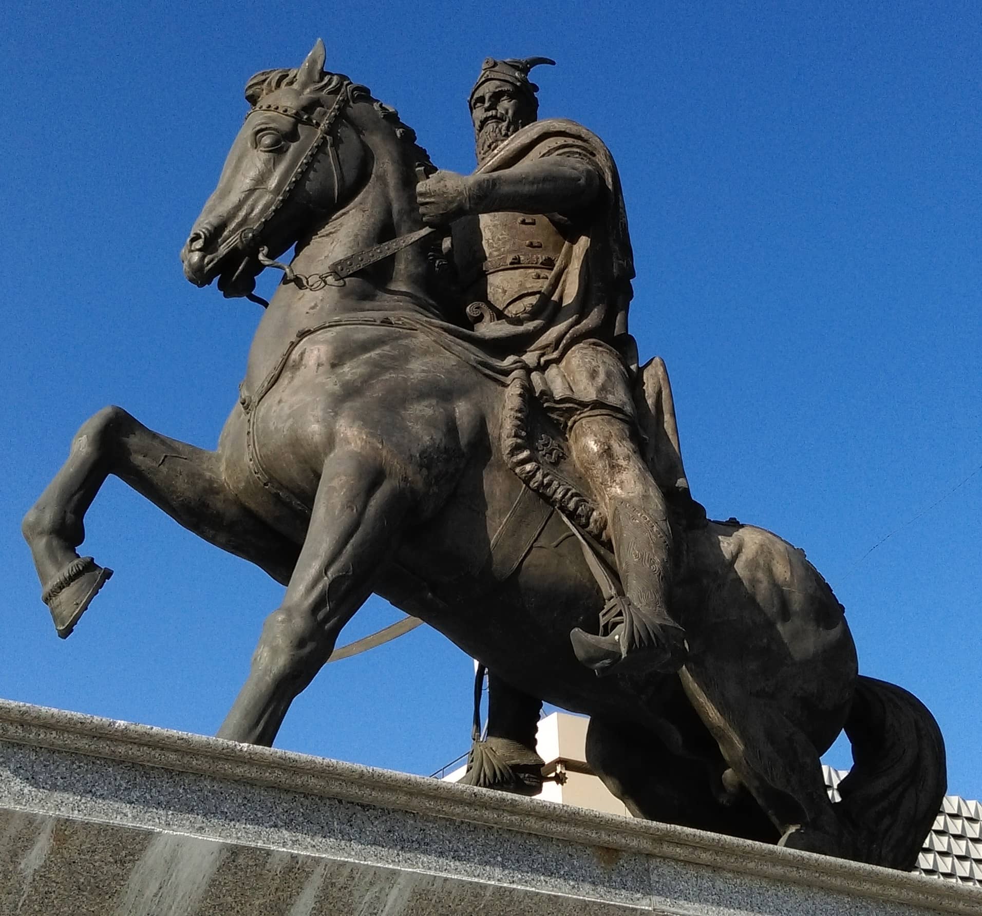 Skanderbeg Statue