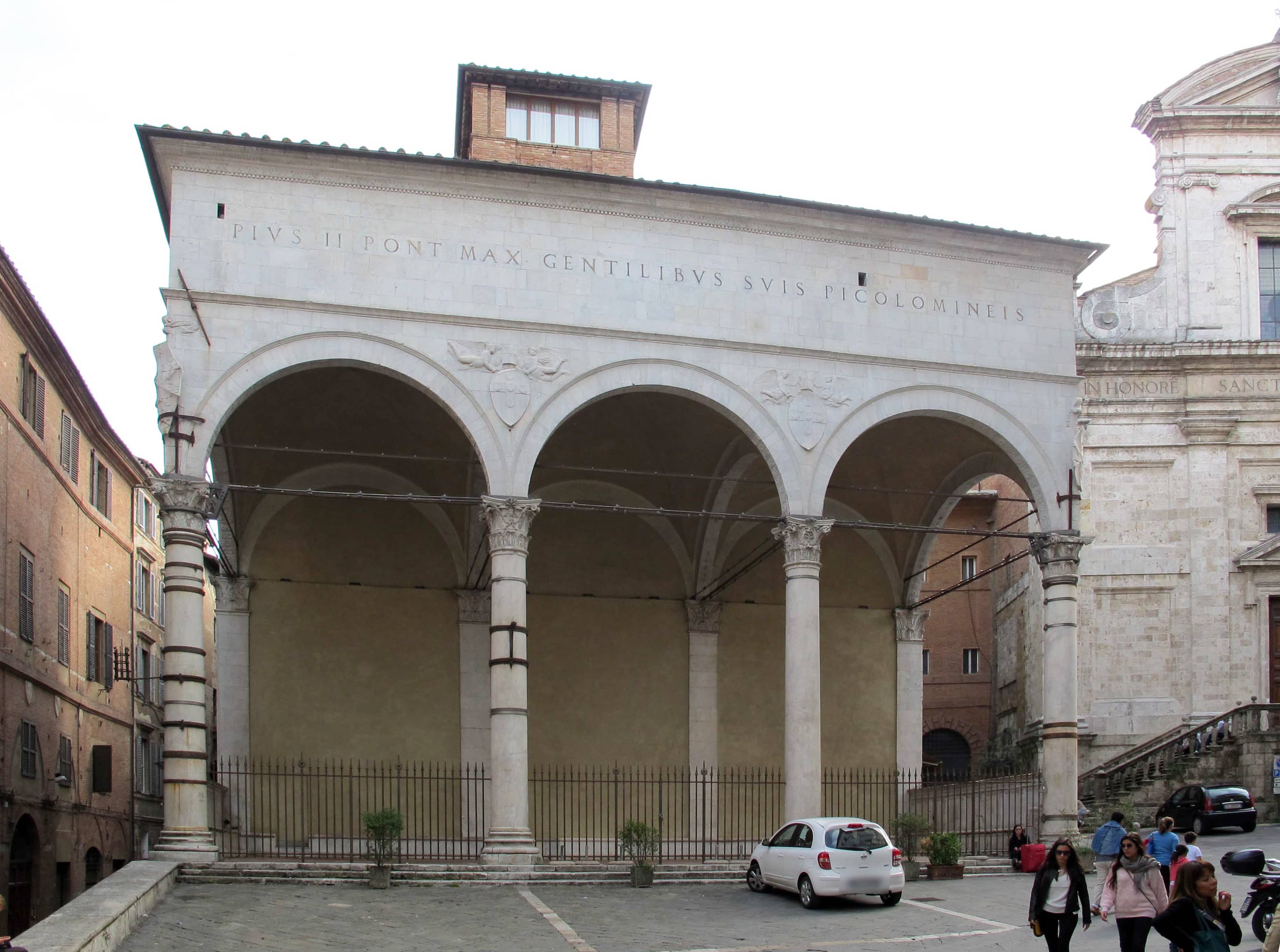 Piazza del Campo Proximity