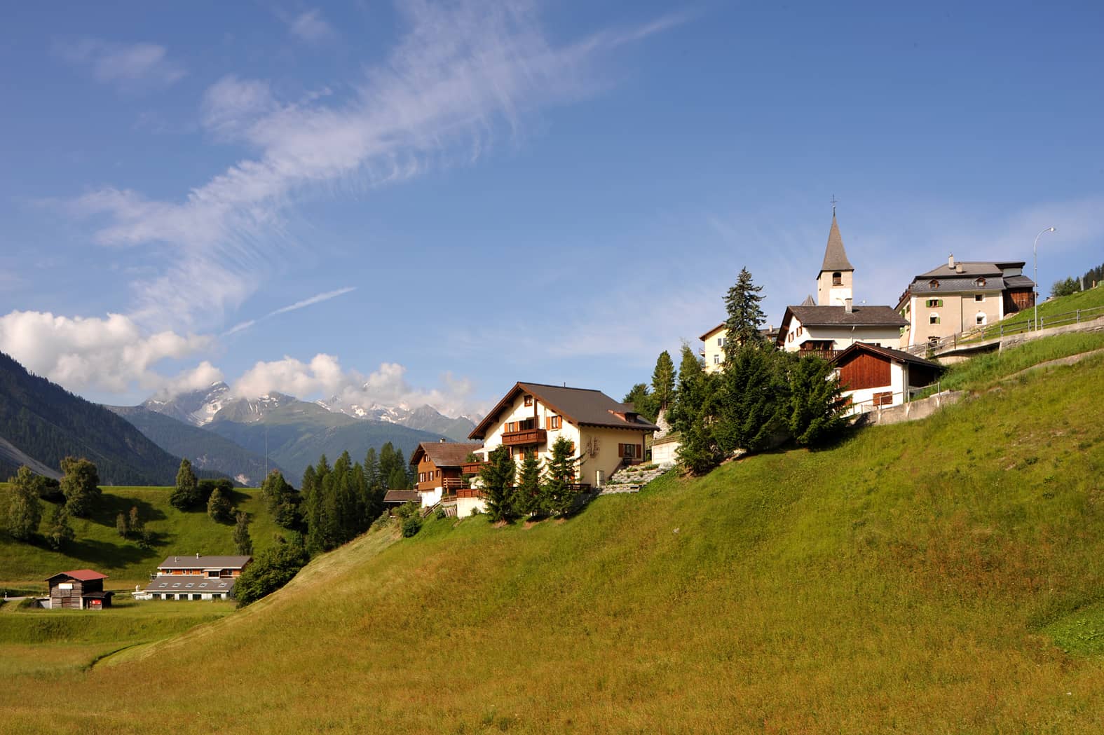 Davos Wiesen Village Charm
