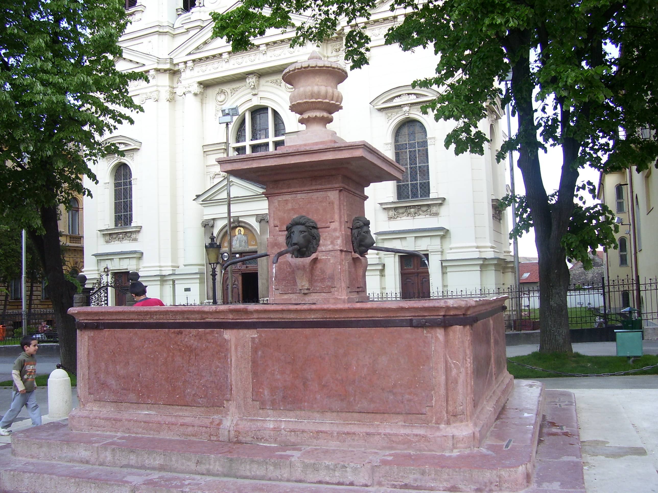 Four Lions Fountain