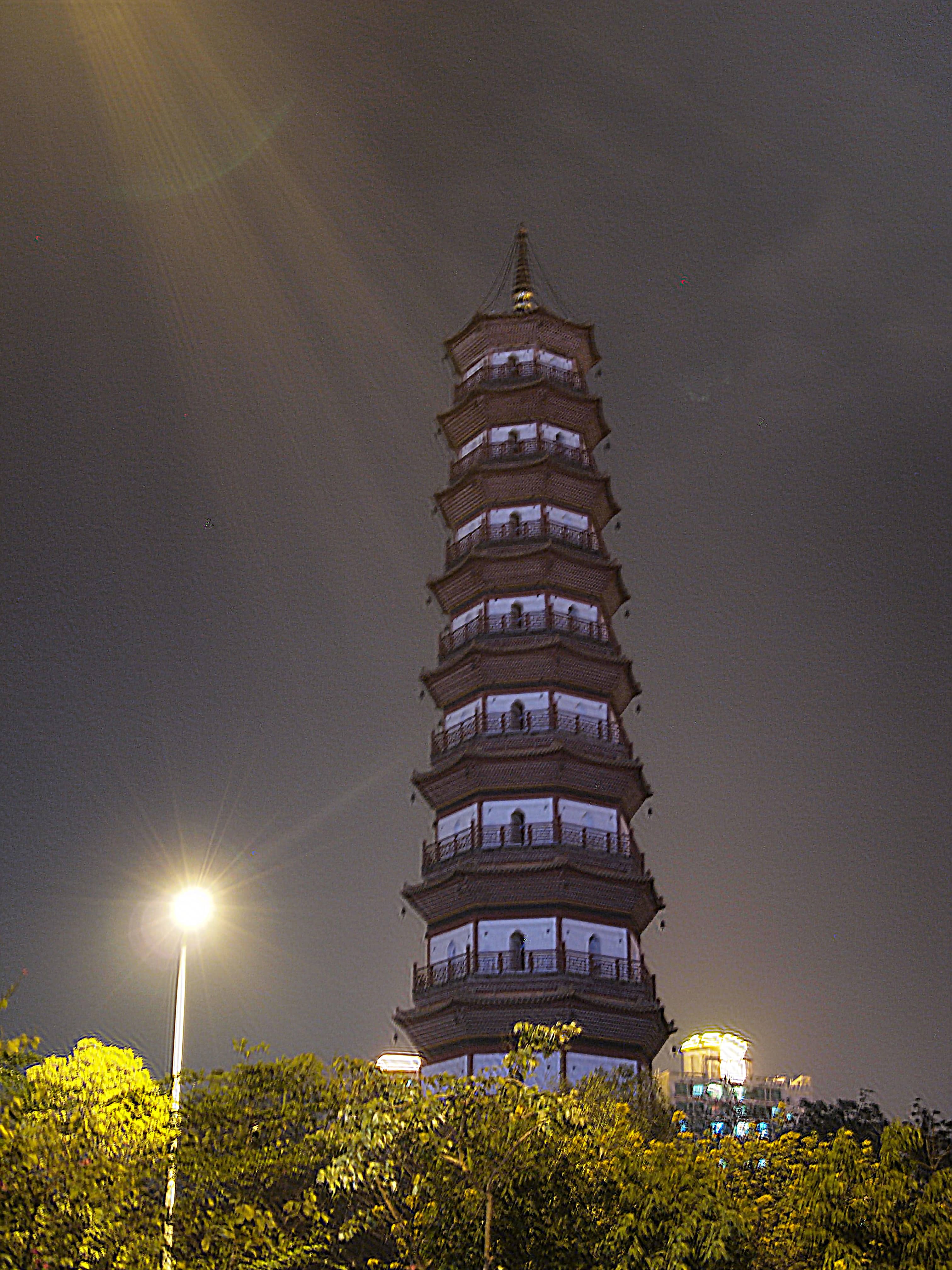 Serene Nighttime Ambiance
