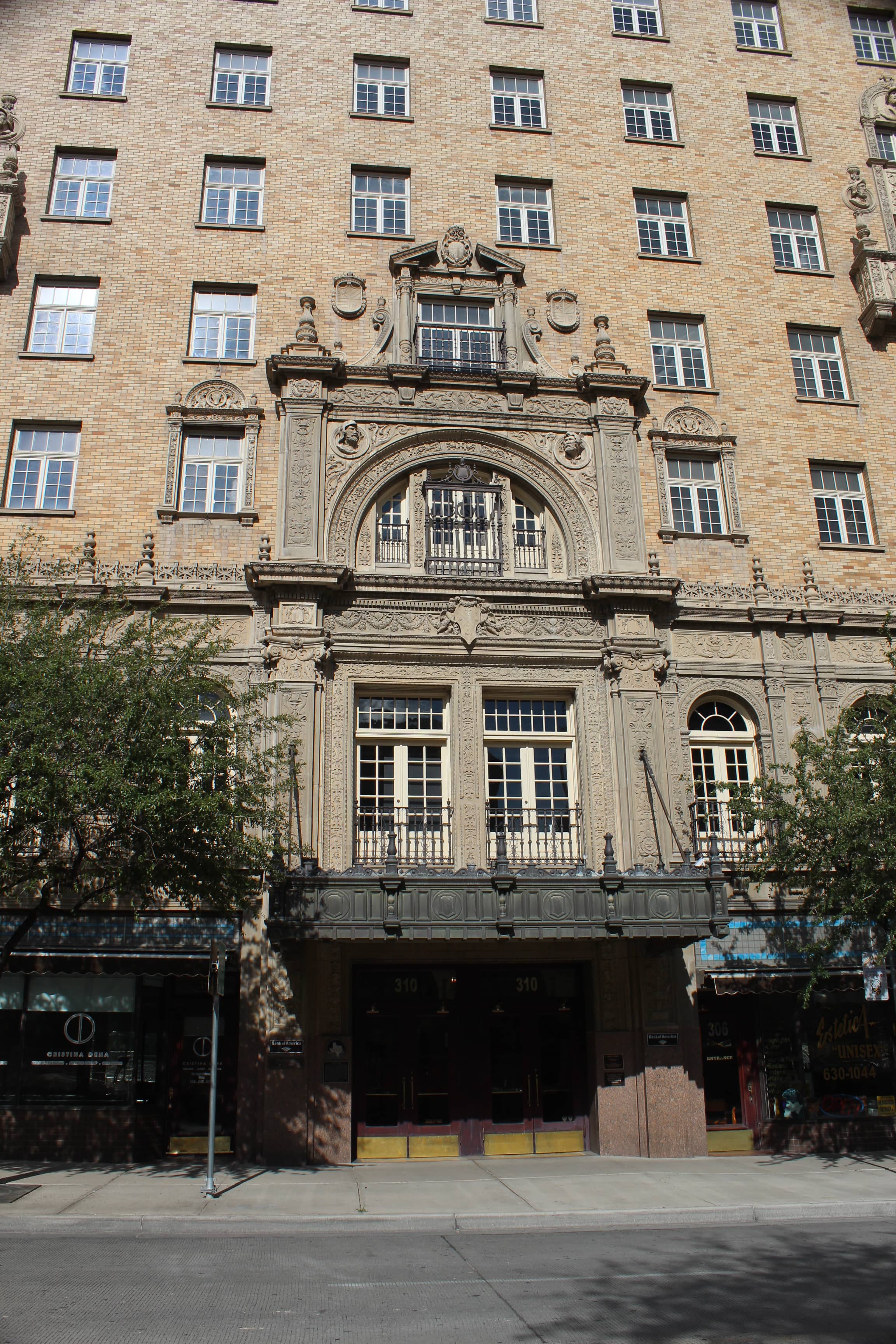 Five Points Lodge