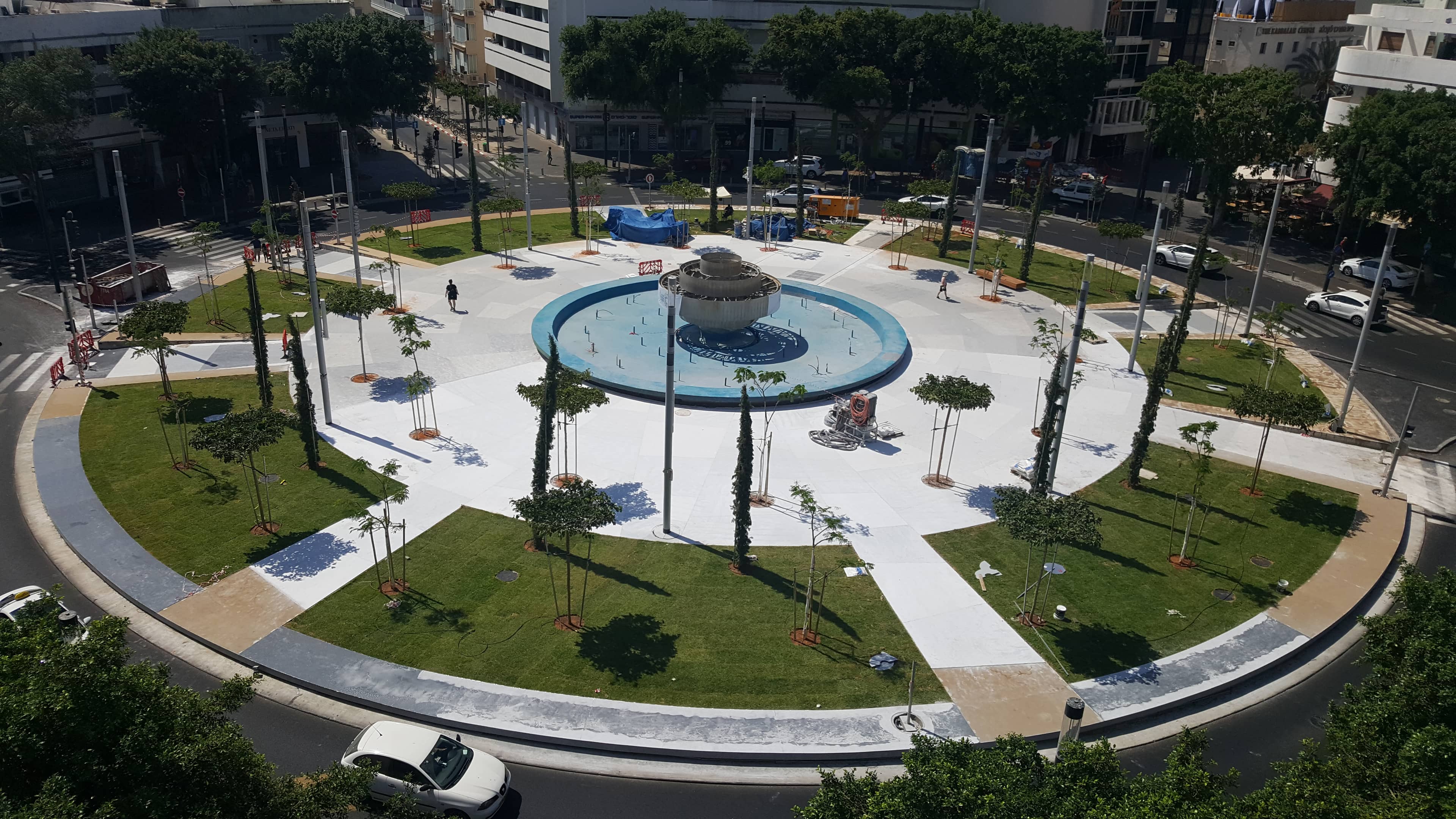 Dizengoff Square