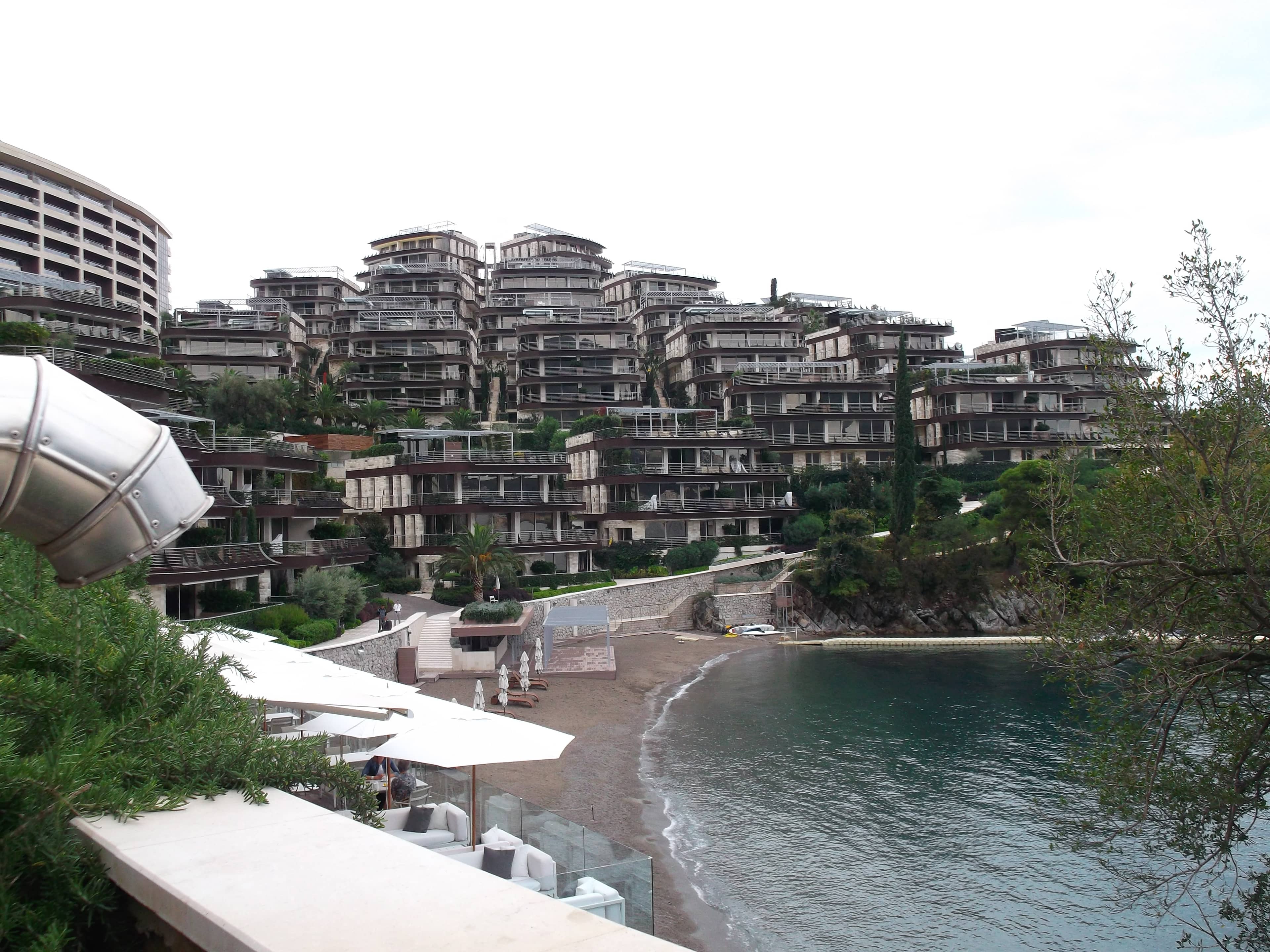 Dukley Restaurant Dining