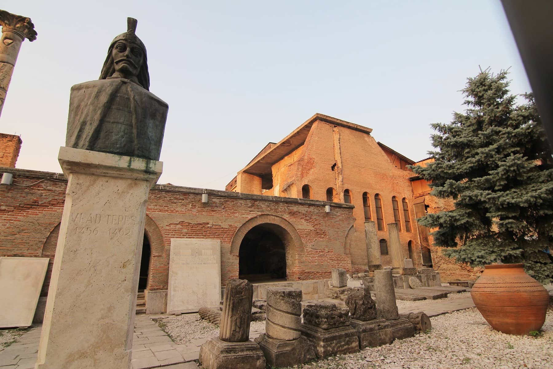 Princely Court Ruins