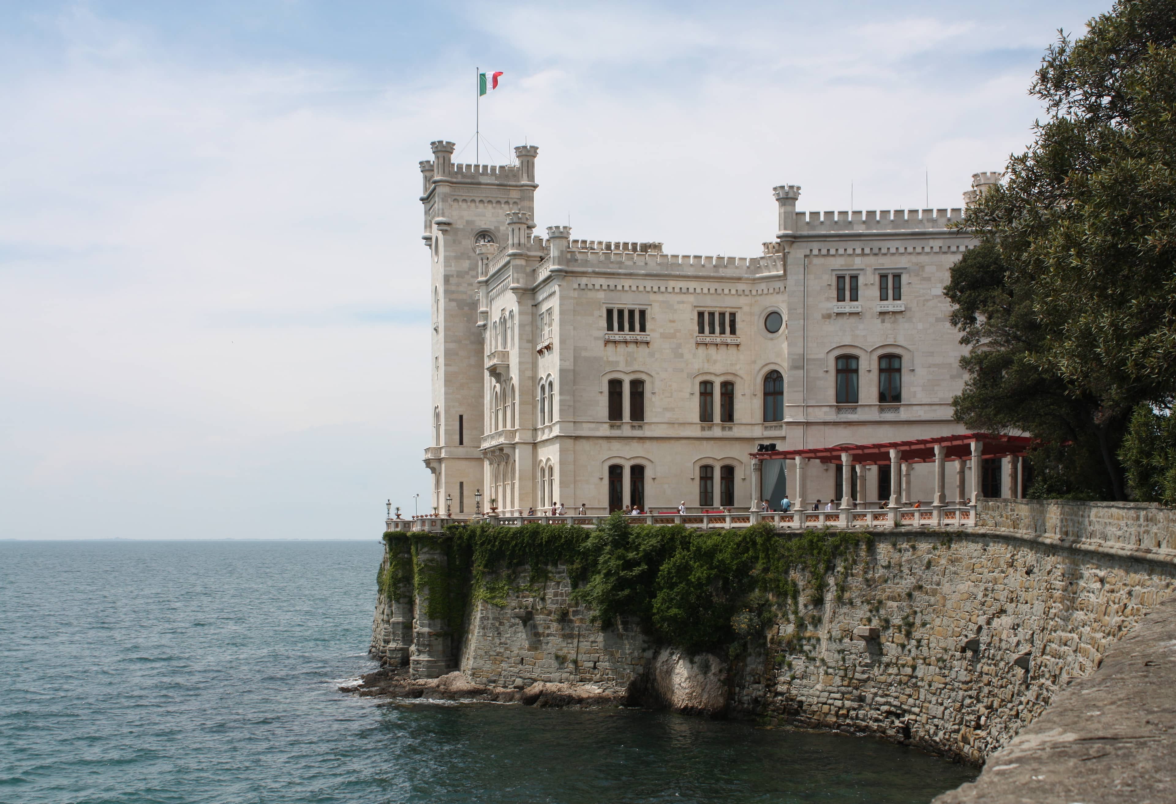 Panoramic Sea Views