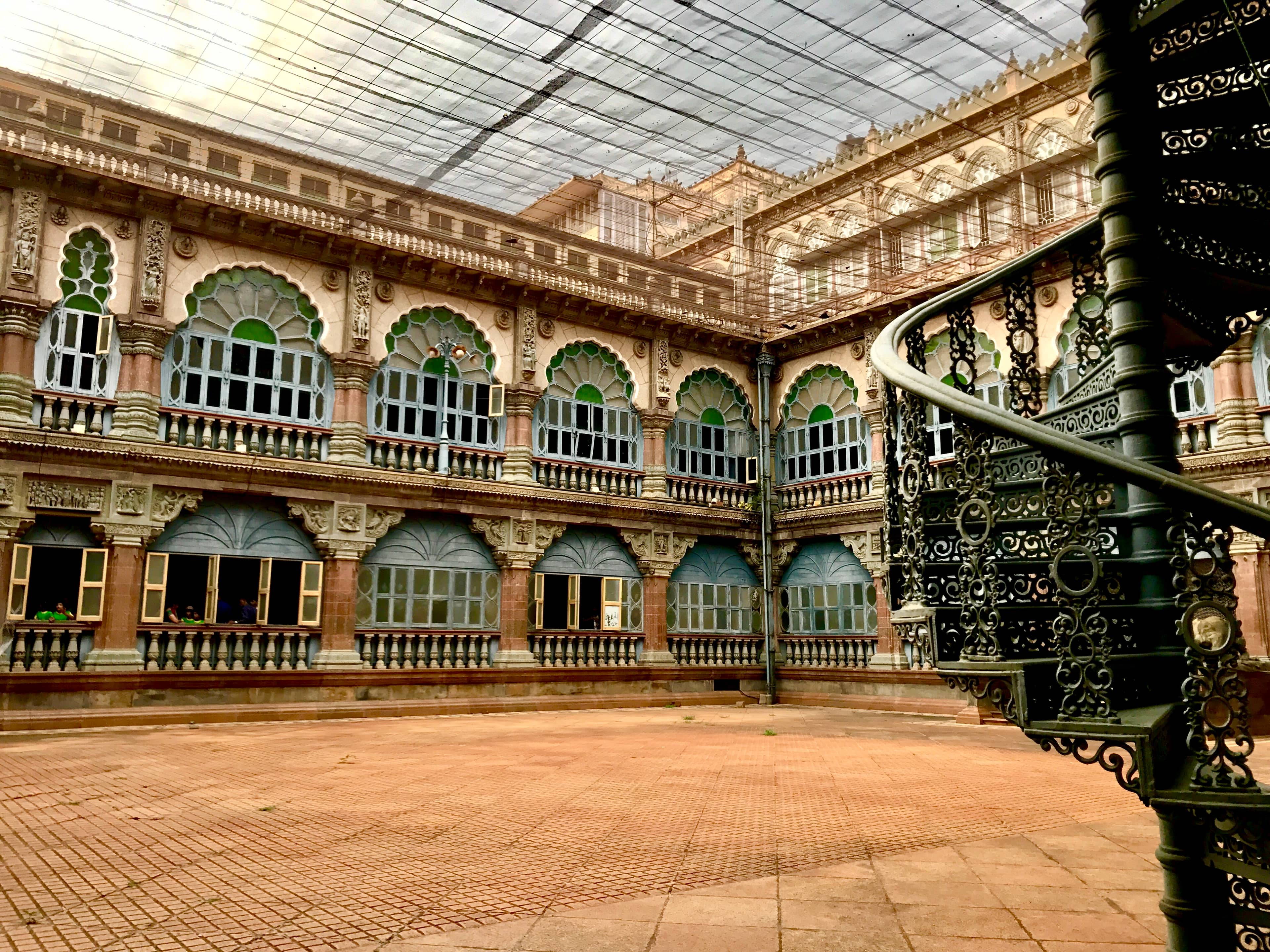 Hidden Courtyards & Alleys