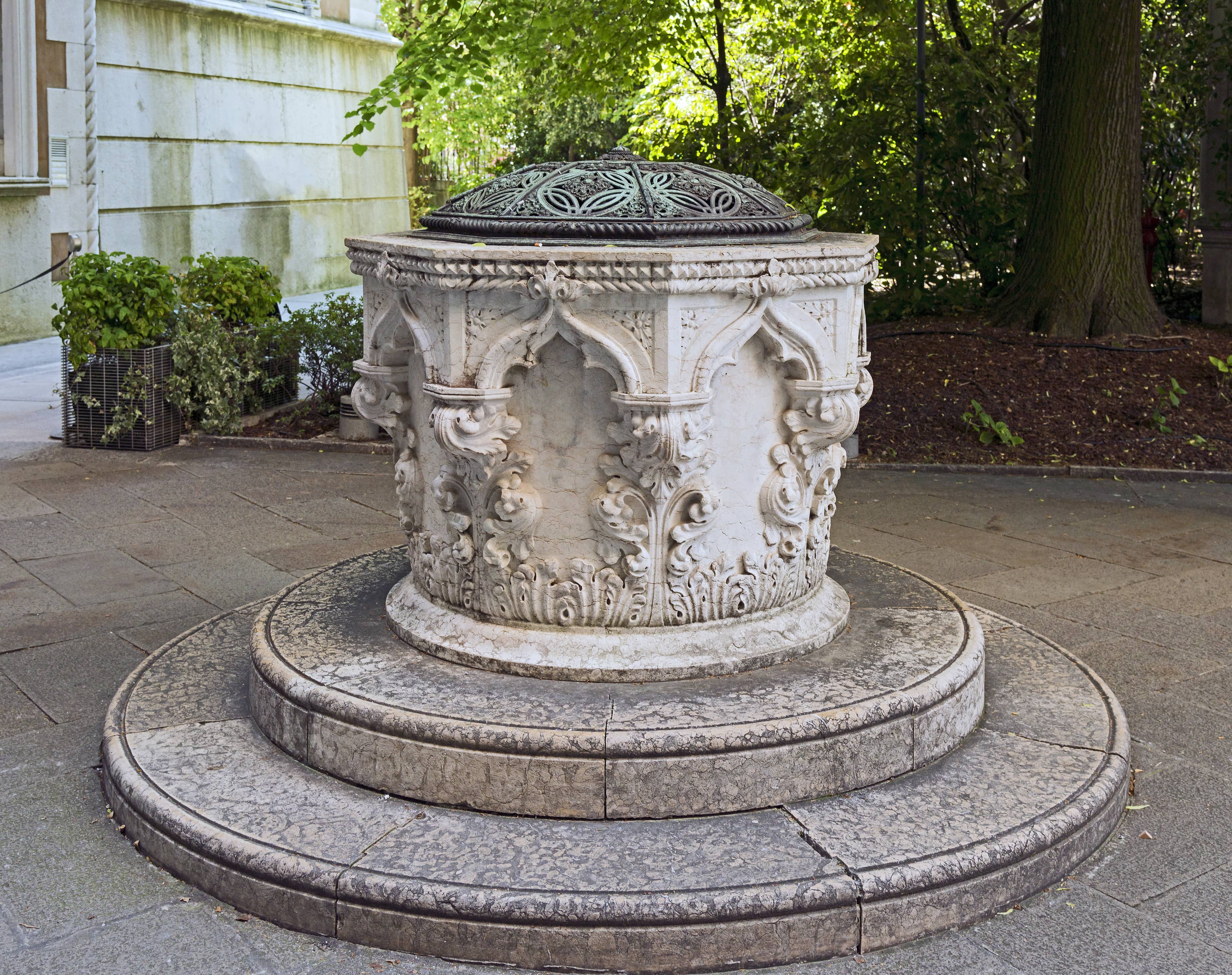 Palatial Gardens