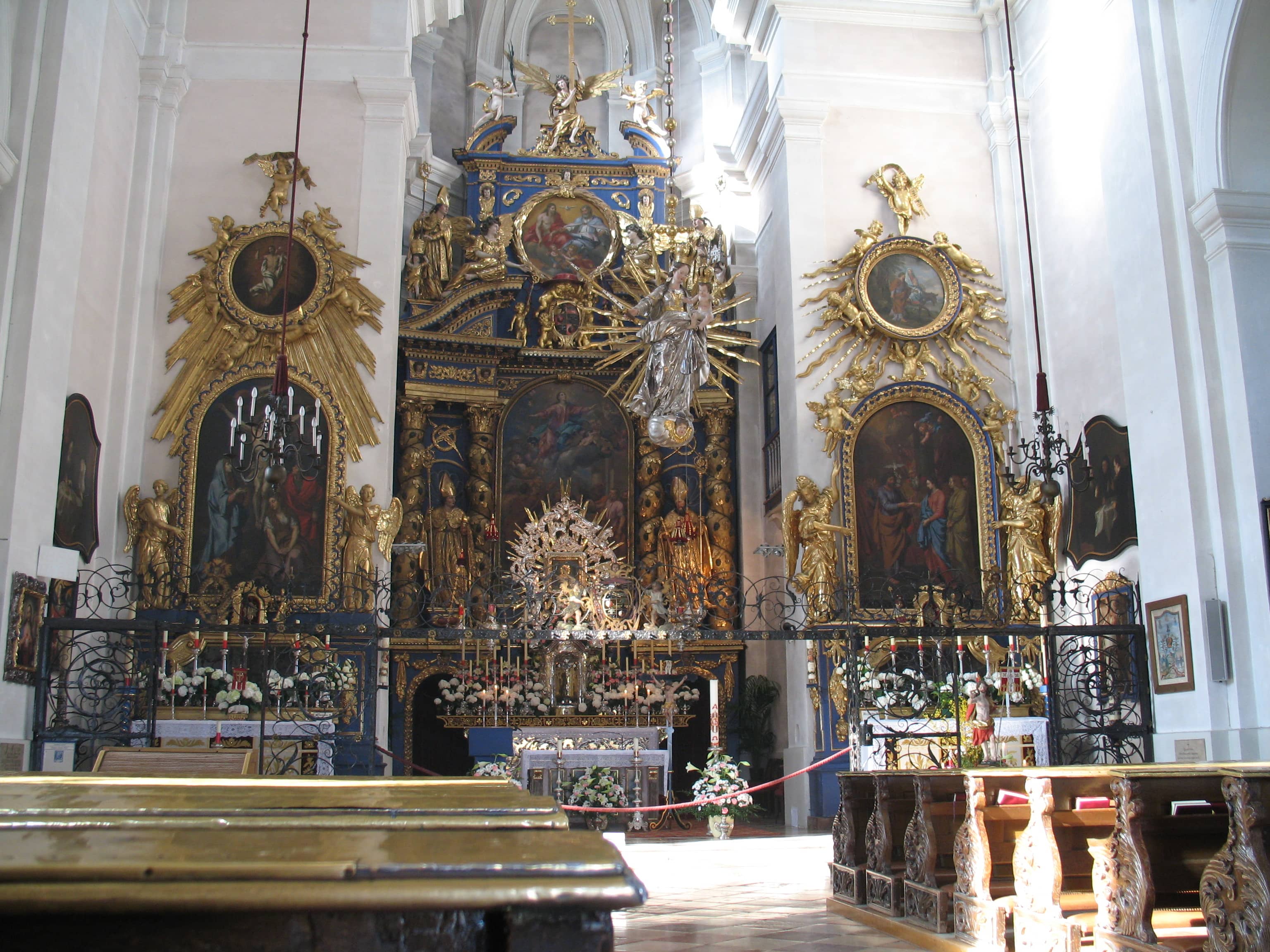 Baroque Facade & Decor