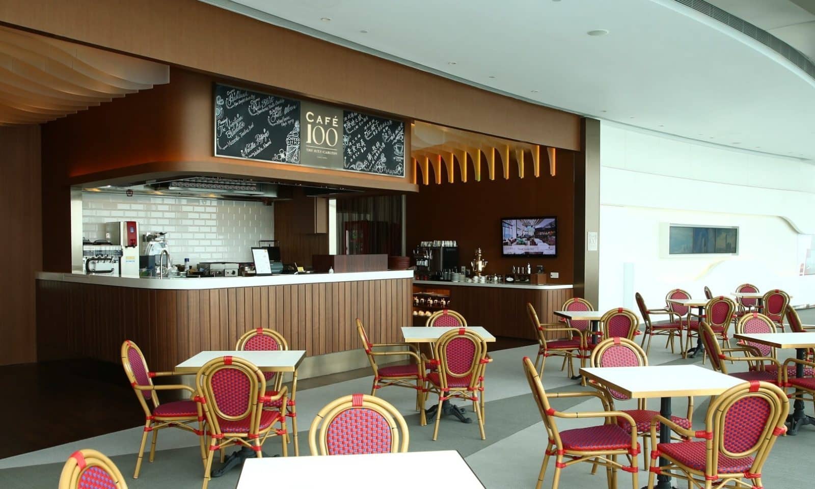 Cafe 100 by The Mira