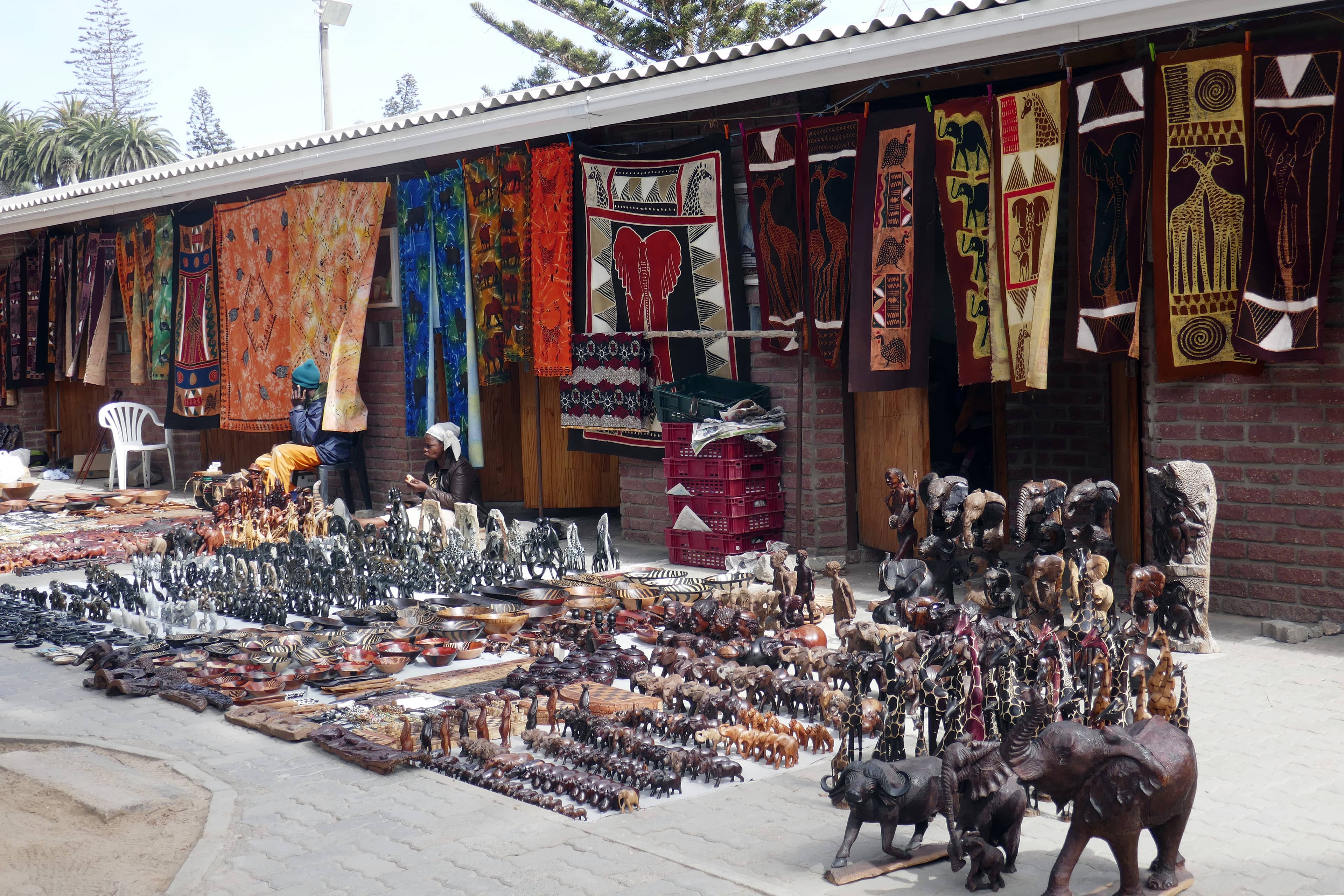 Artisan Crafts & Souvenirs
