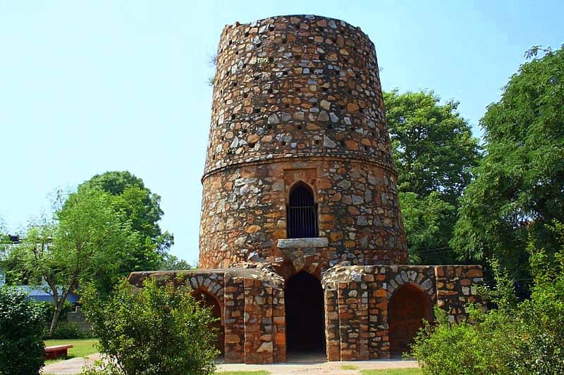 Chor Minar