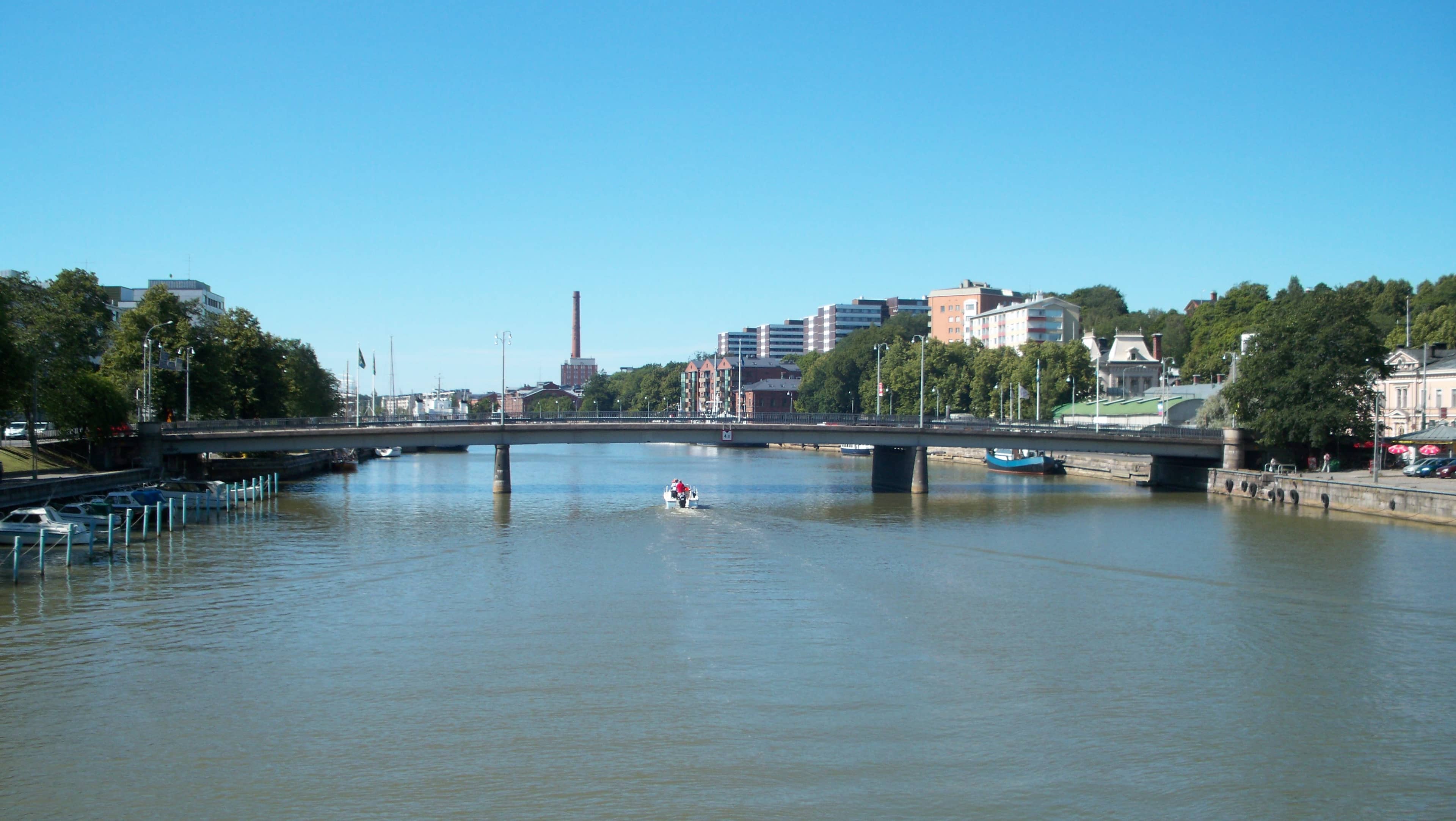 Riverside Promenade