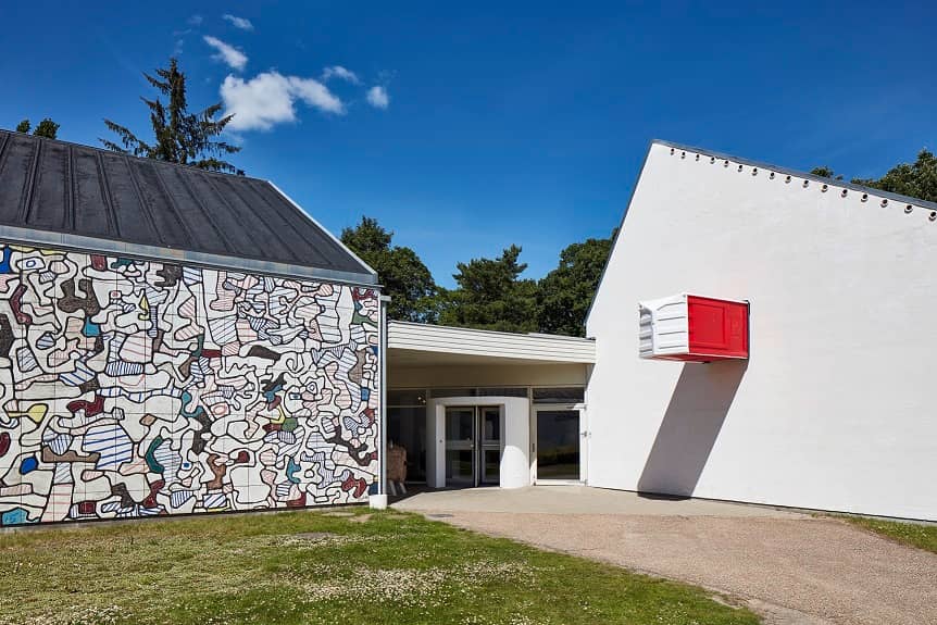 Rotating Modern Art Exhibitions