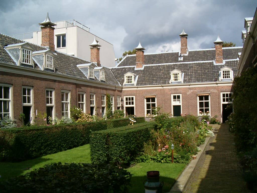 Hofjes (Almshouses)
