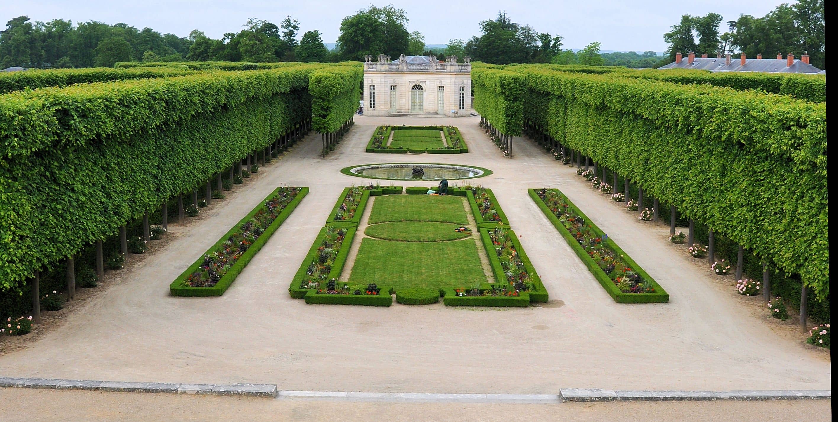 English-Style Gardens