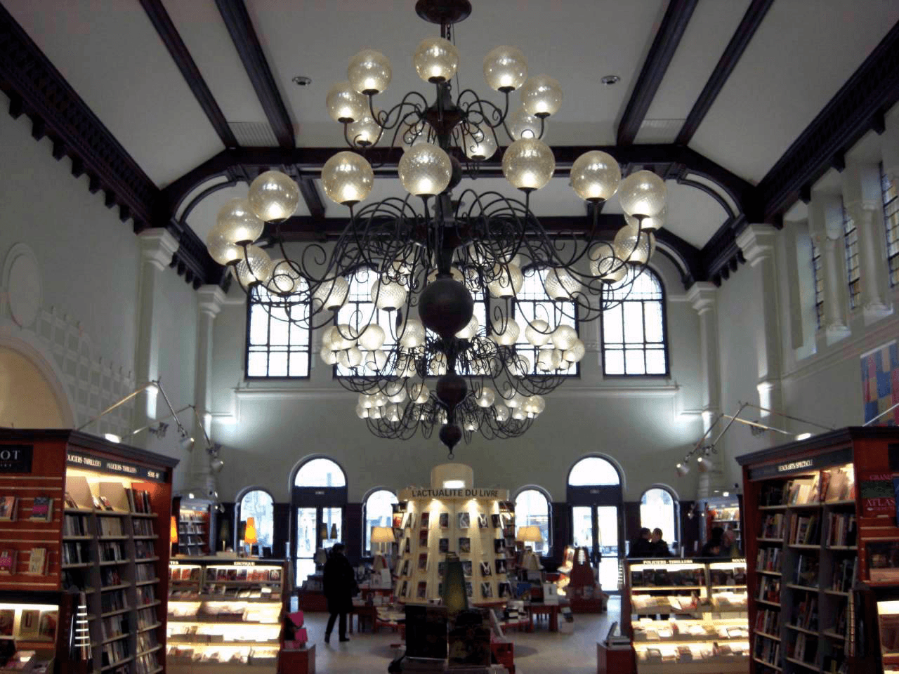 Central Hub Convenience
