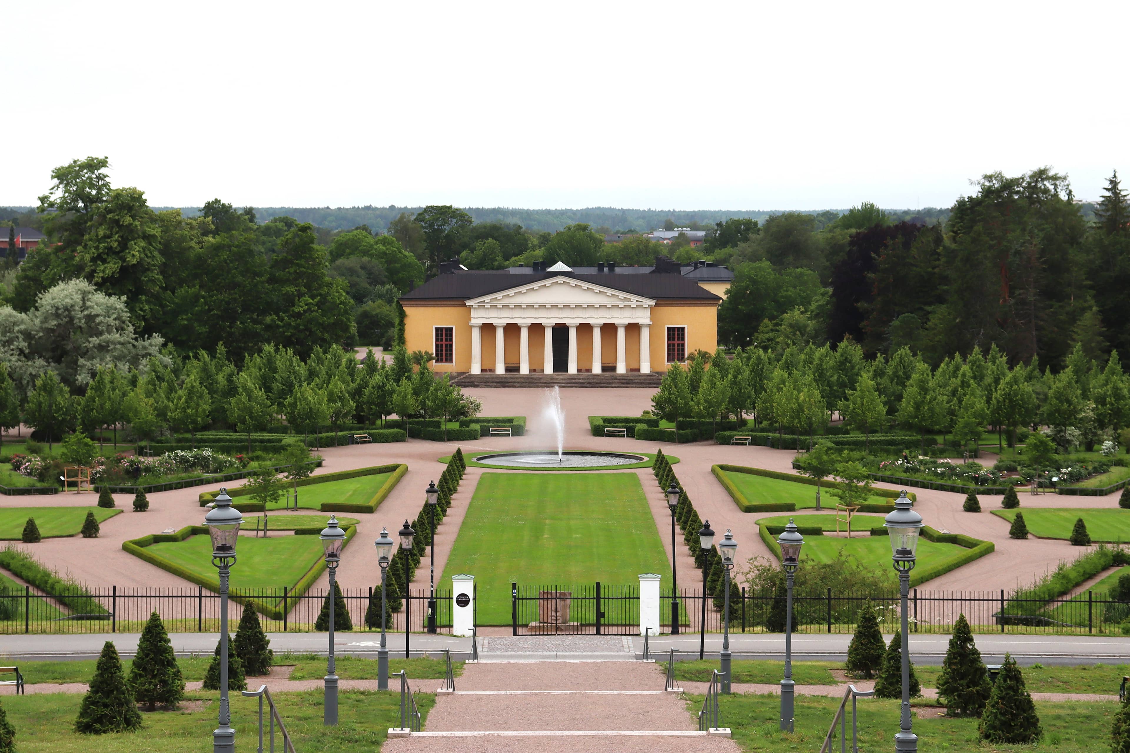 Lush Gardens