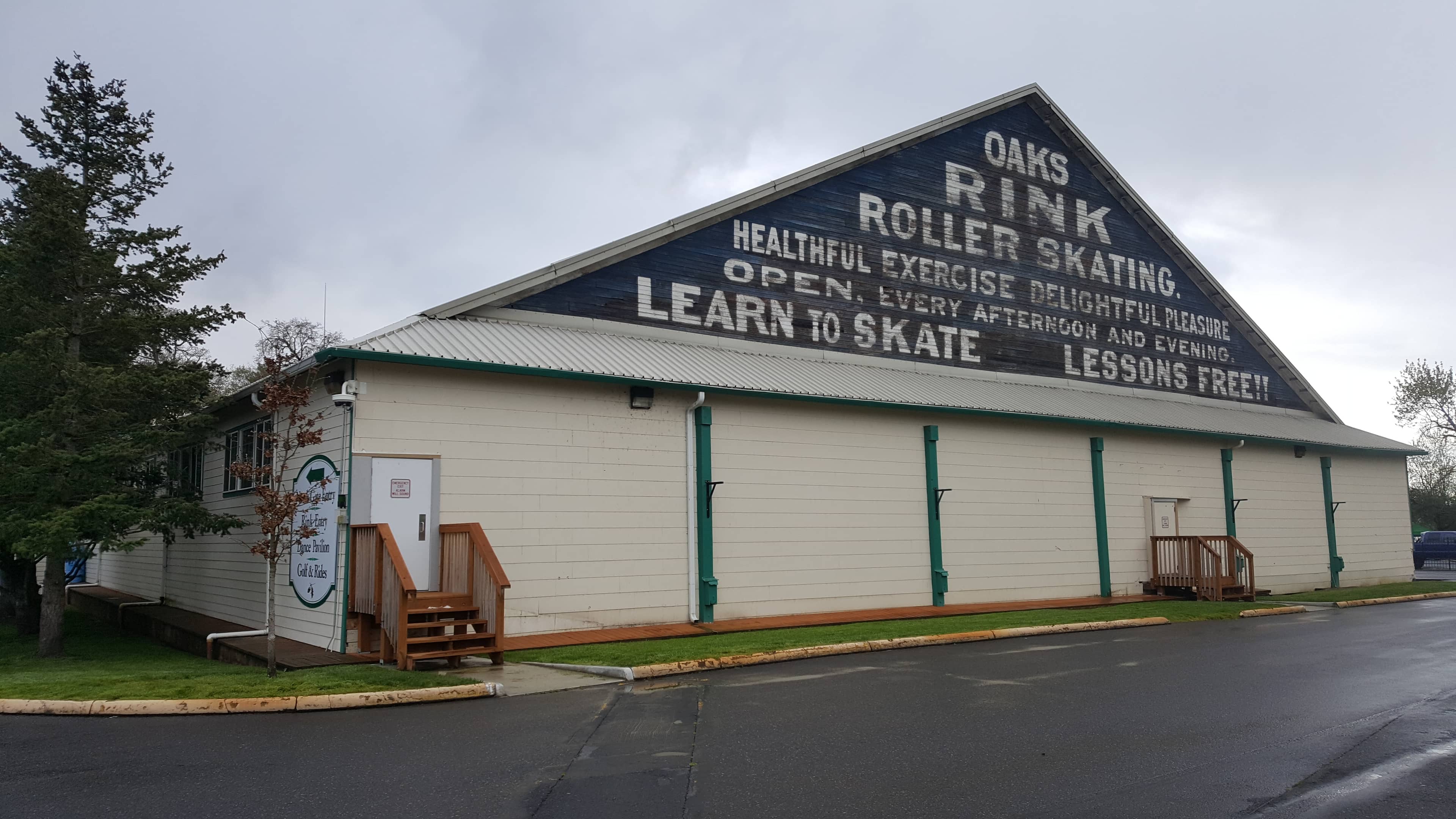 Oaks Park Roller Rink