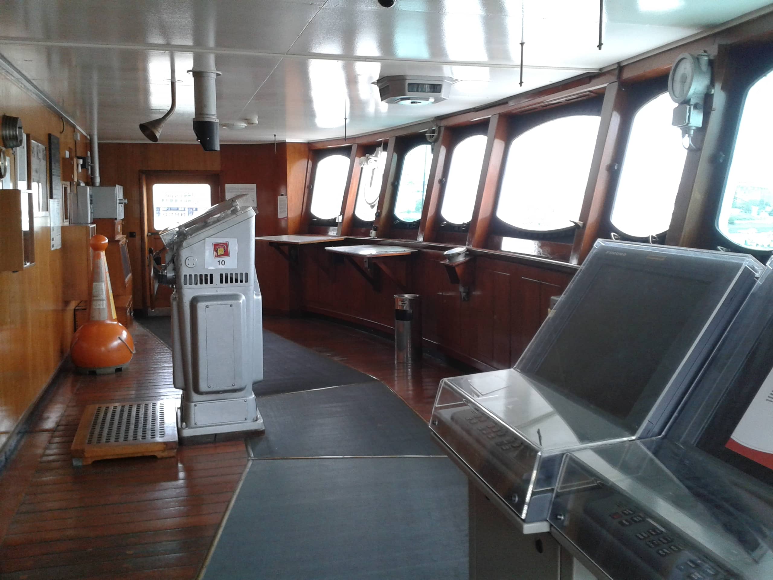 Bridge and Navigation