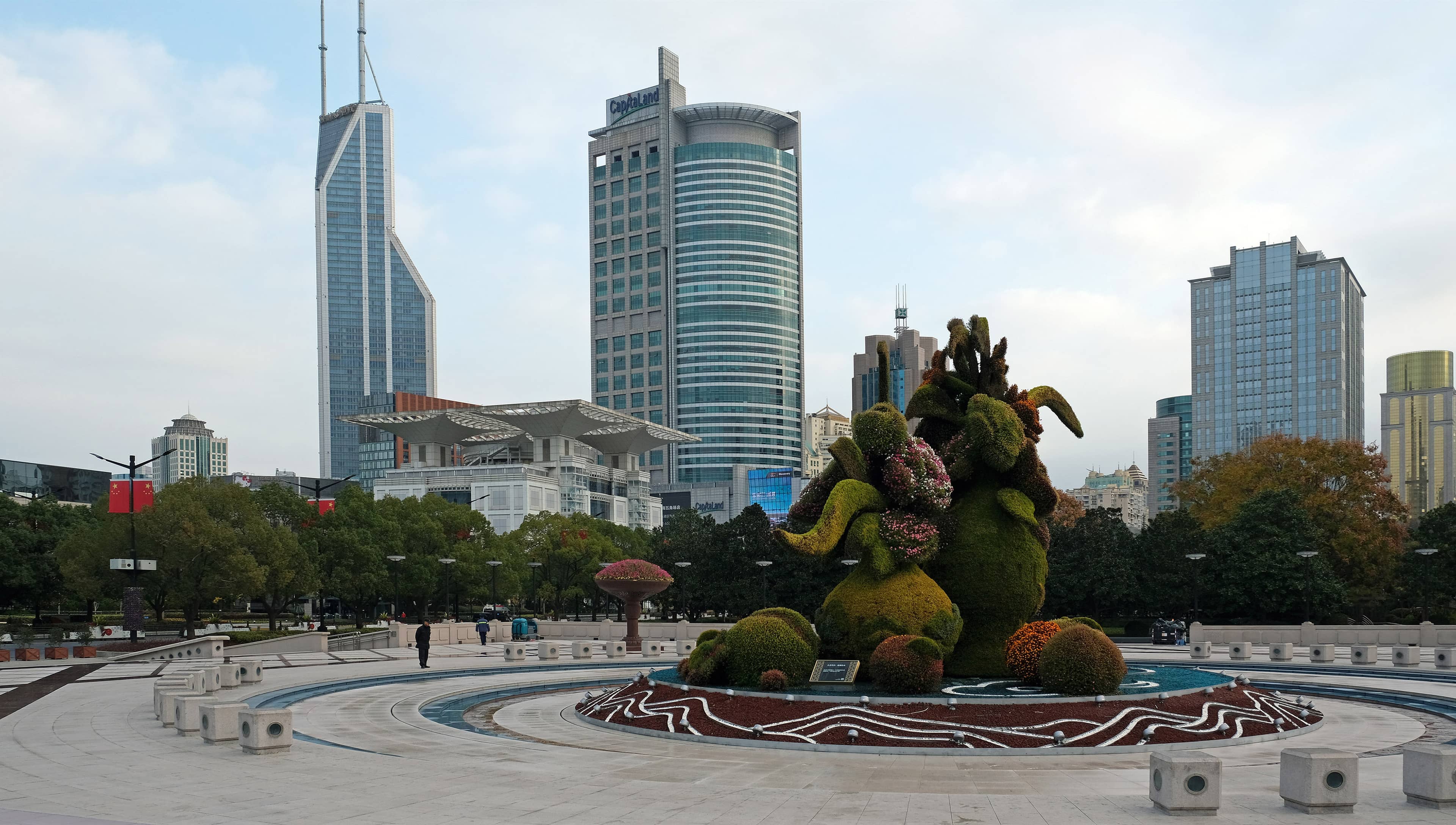Elephant Fountain Spectacle