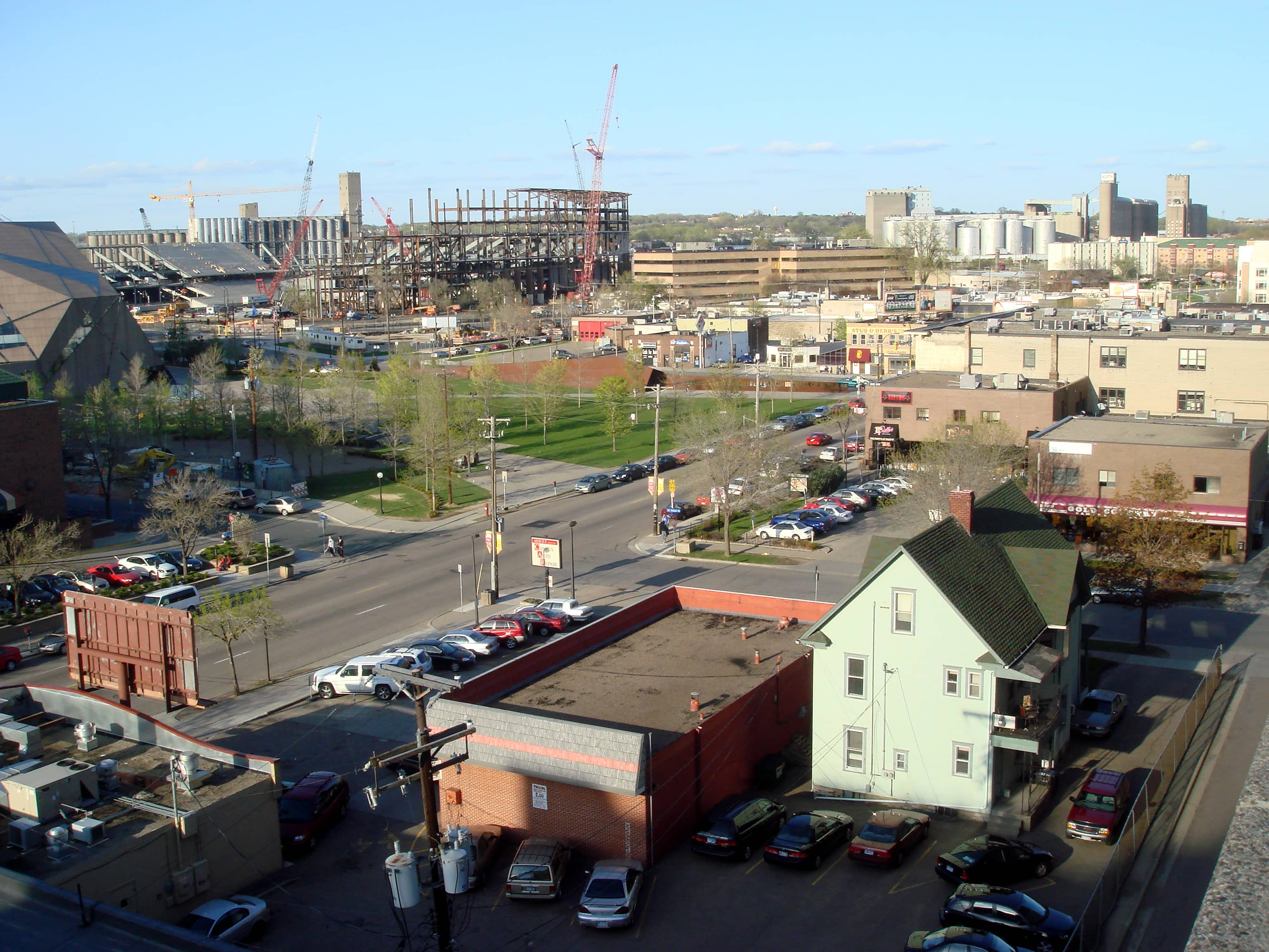 Local Eateries & Bars