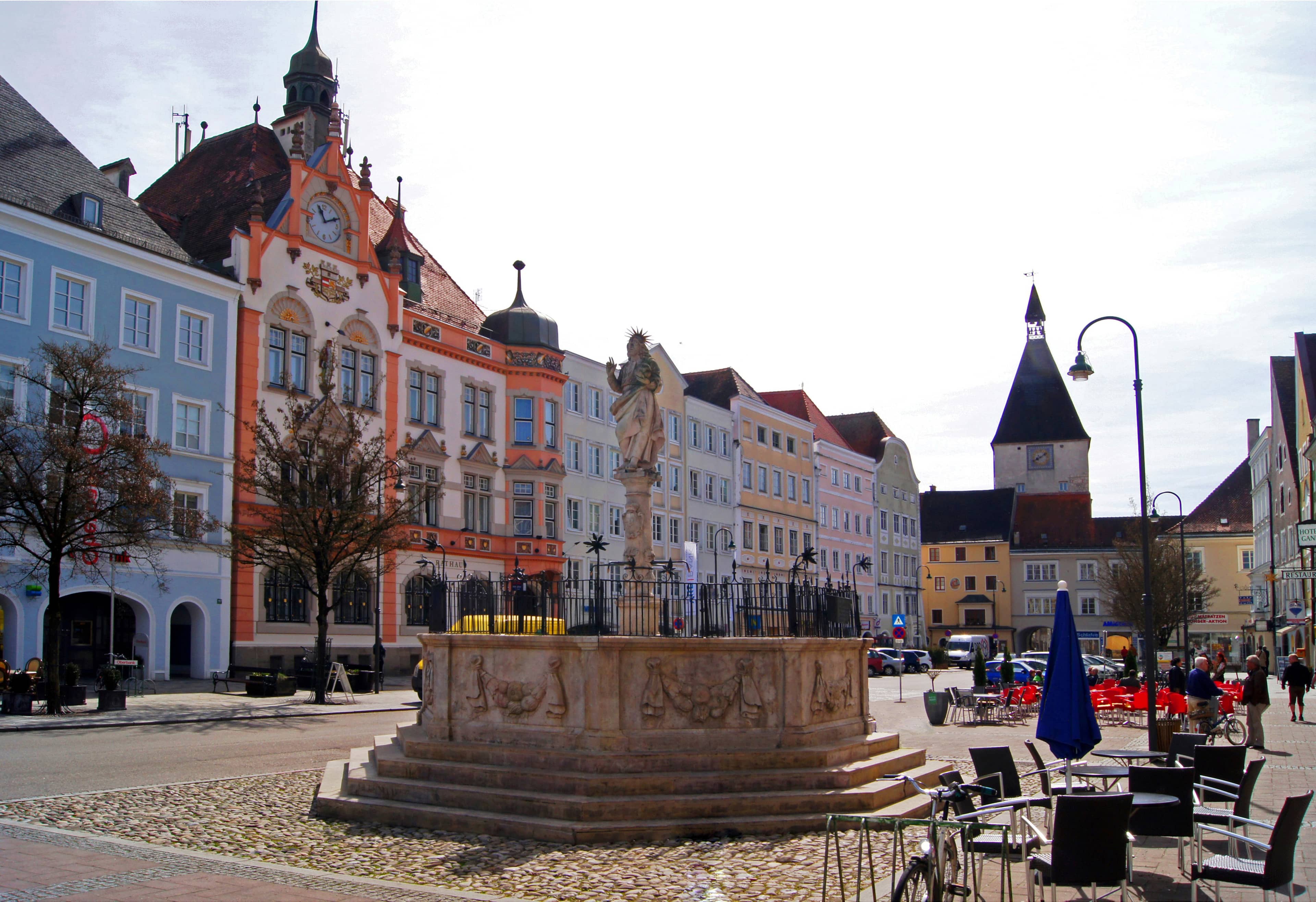 Braunau am Inn Town Square (Stadtplatz)