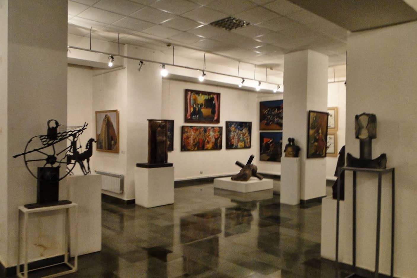 Intimate Gallery Experience