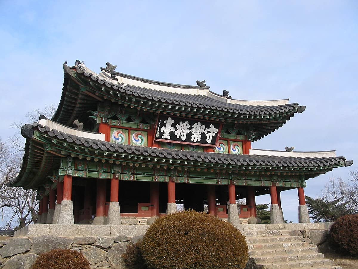 Sungnyeoljeon Shrine