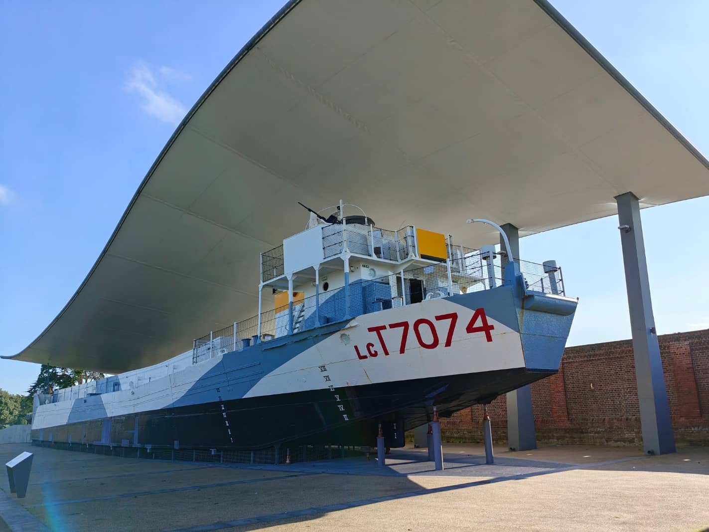 Landing Craft (LCT)