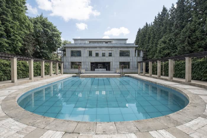 The Iconic Swimming Pool